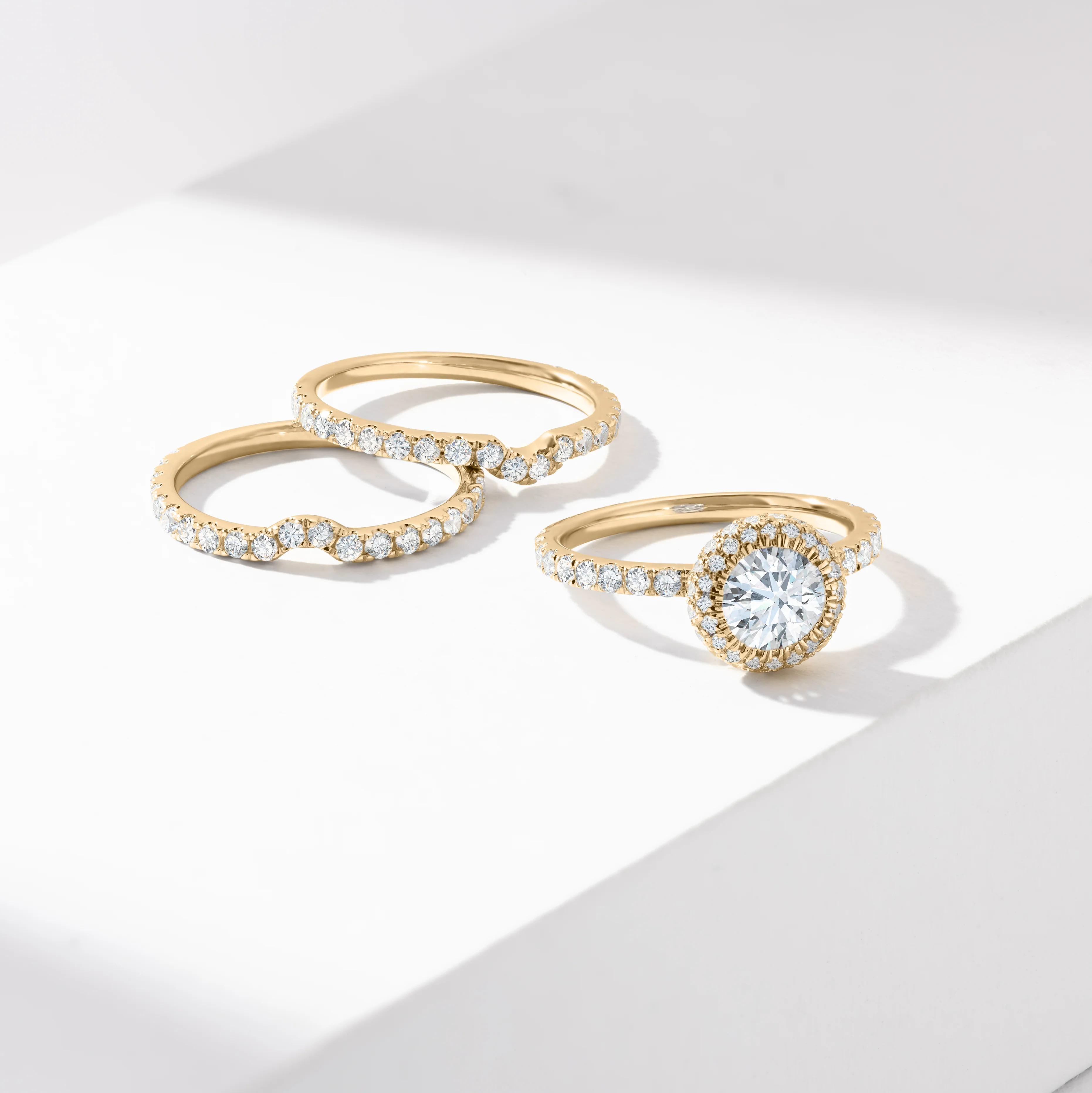 1.0ct Round Brilliant Lab Diamond With Halo And Fine Claw Set Shoulders Bridal Set 2.35tdw - Image 3