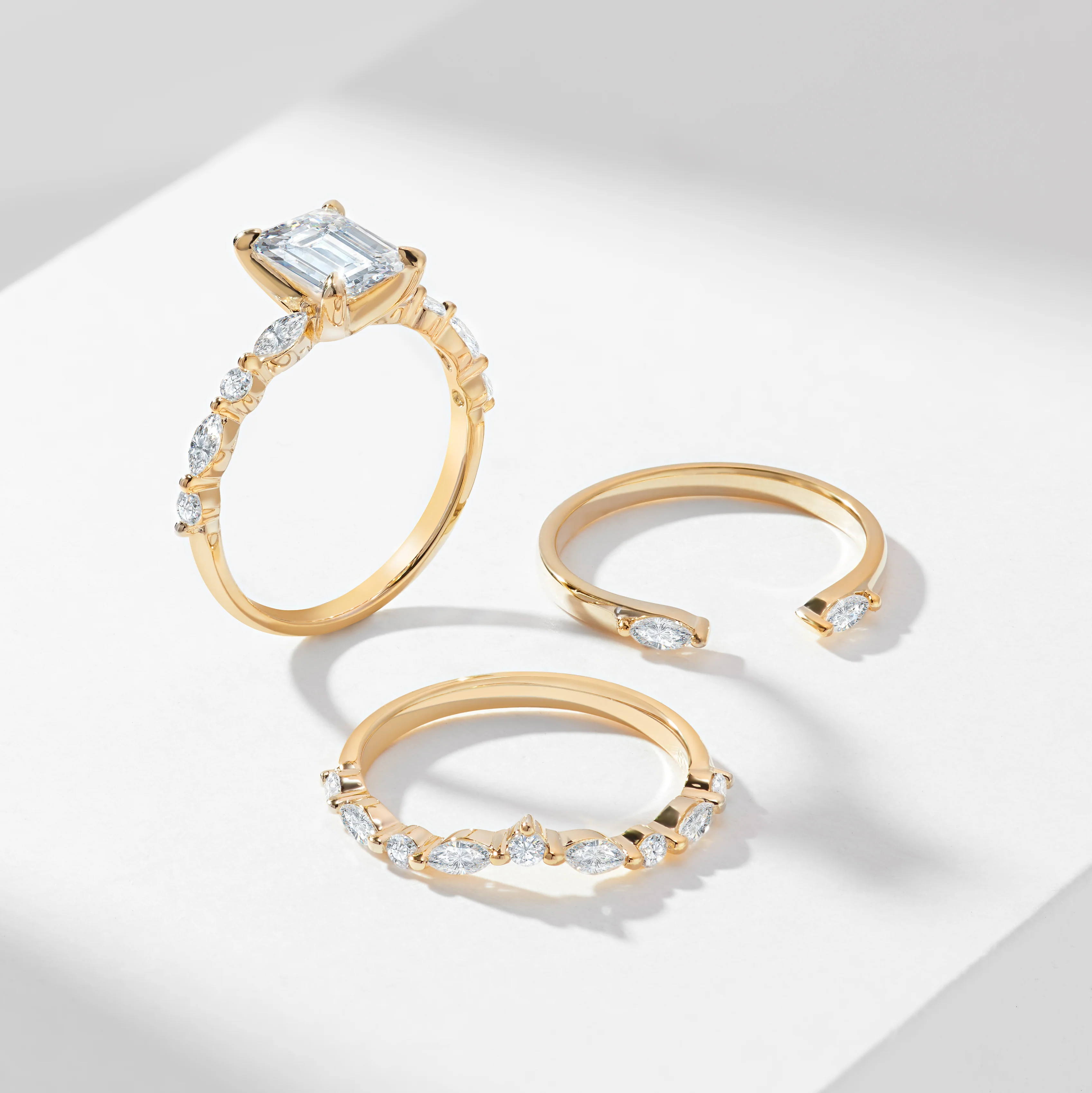1.5ct Radiant Lab Diamond Solitaire With Marquise And Round Brilliant Shoulder Contour And Open Gap Bridal Set 2.0tdw - Image 3