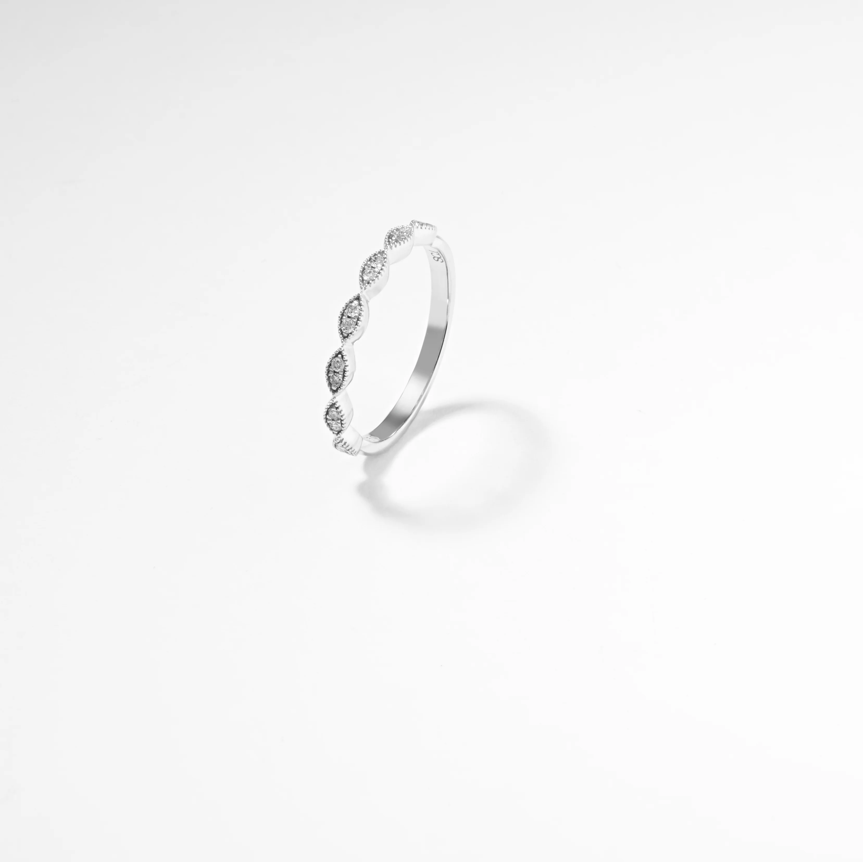 18K White Gold Round Brilliant Milgrain Marquise Shapes Diamond Band 0.10tdw - Image 3