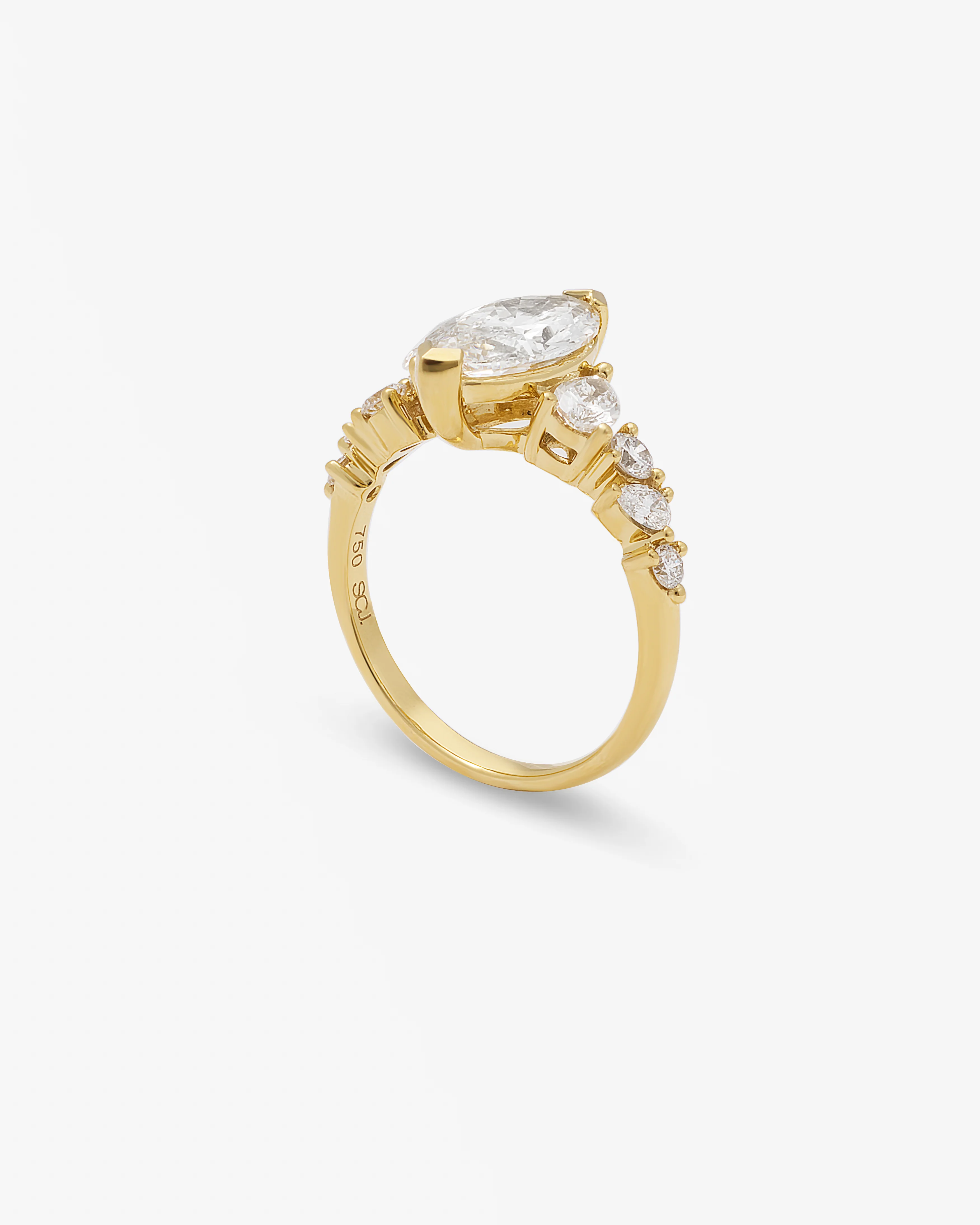 18K Yellow Gold 2.0ct Marquise Lab Diamond Centre With Pear And Brilliant Shoulders Ring 2.8tdw - Image 3