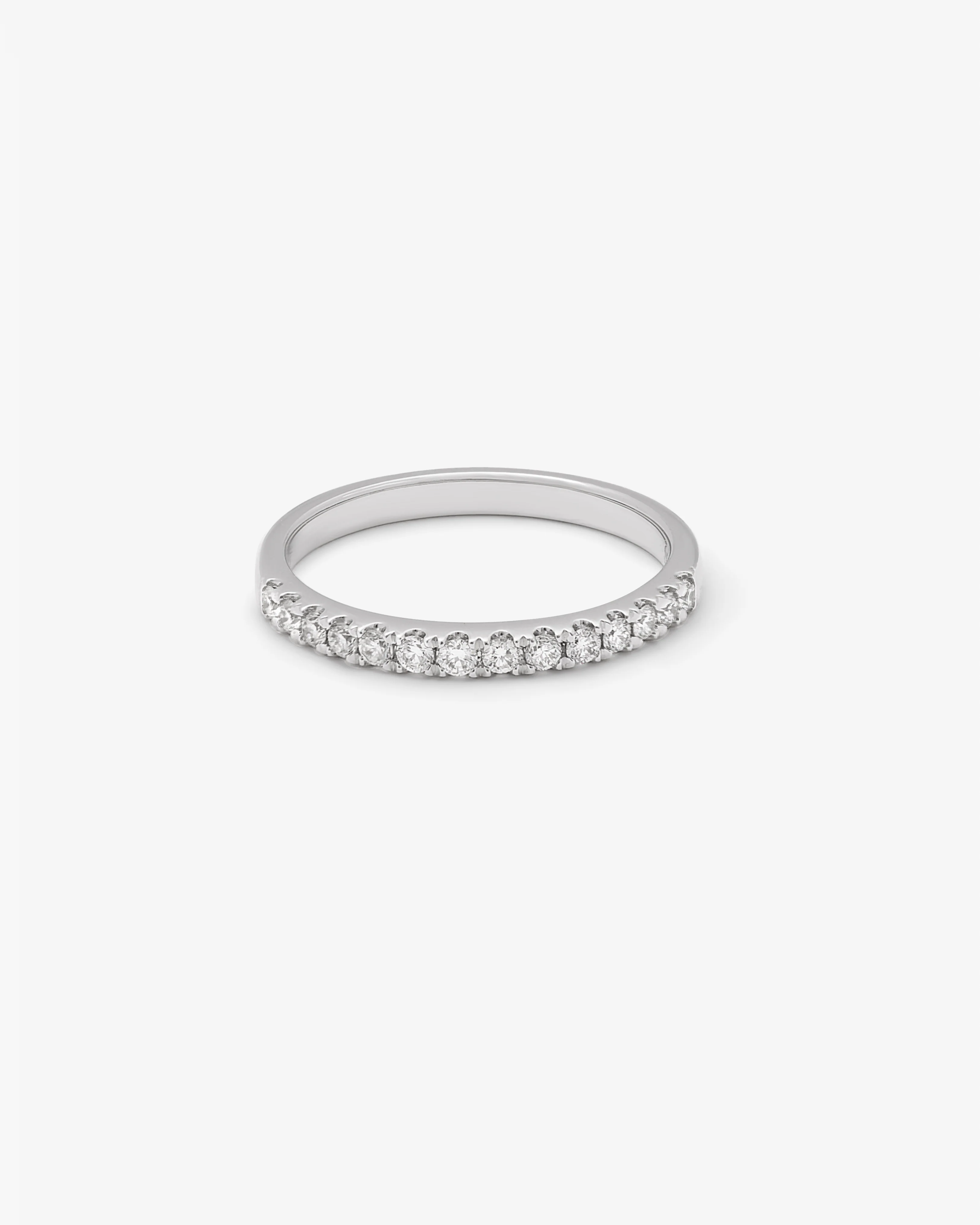 18K White Gold Brilliant Diamond Claw Set Band 0.25tdw - Image 3