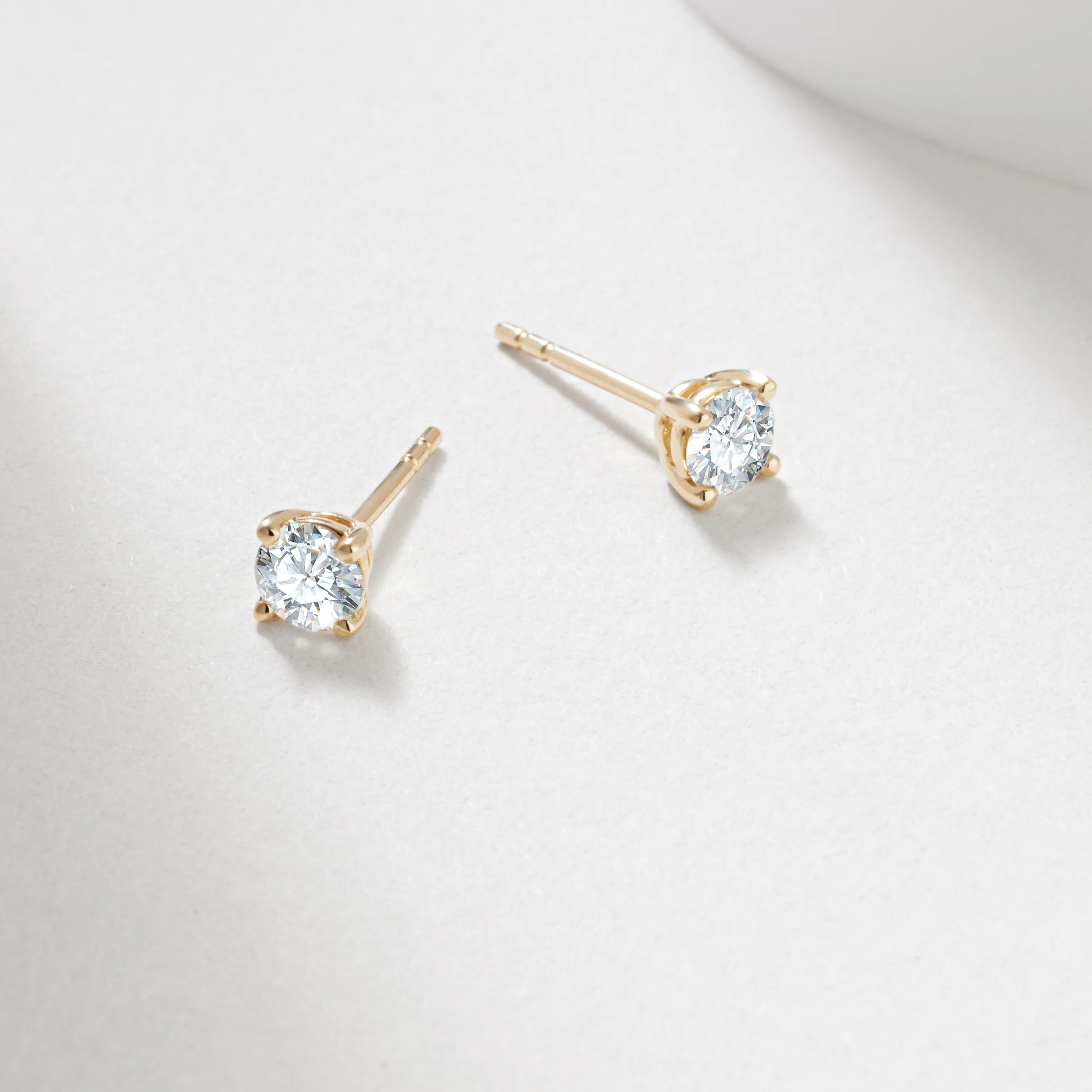 9K Yellow Gold Round Brilliant Lab Diamond Stud Earrings 0.60tdw - Image 5