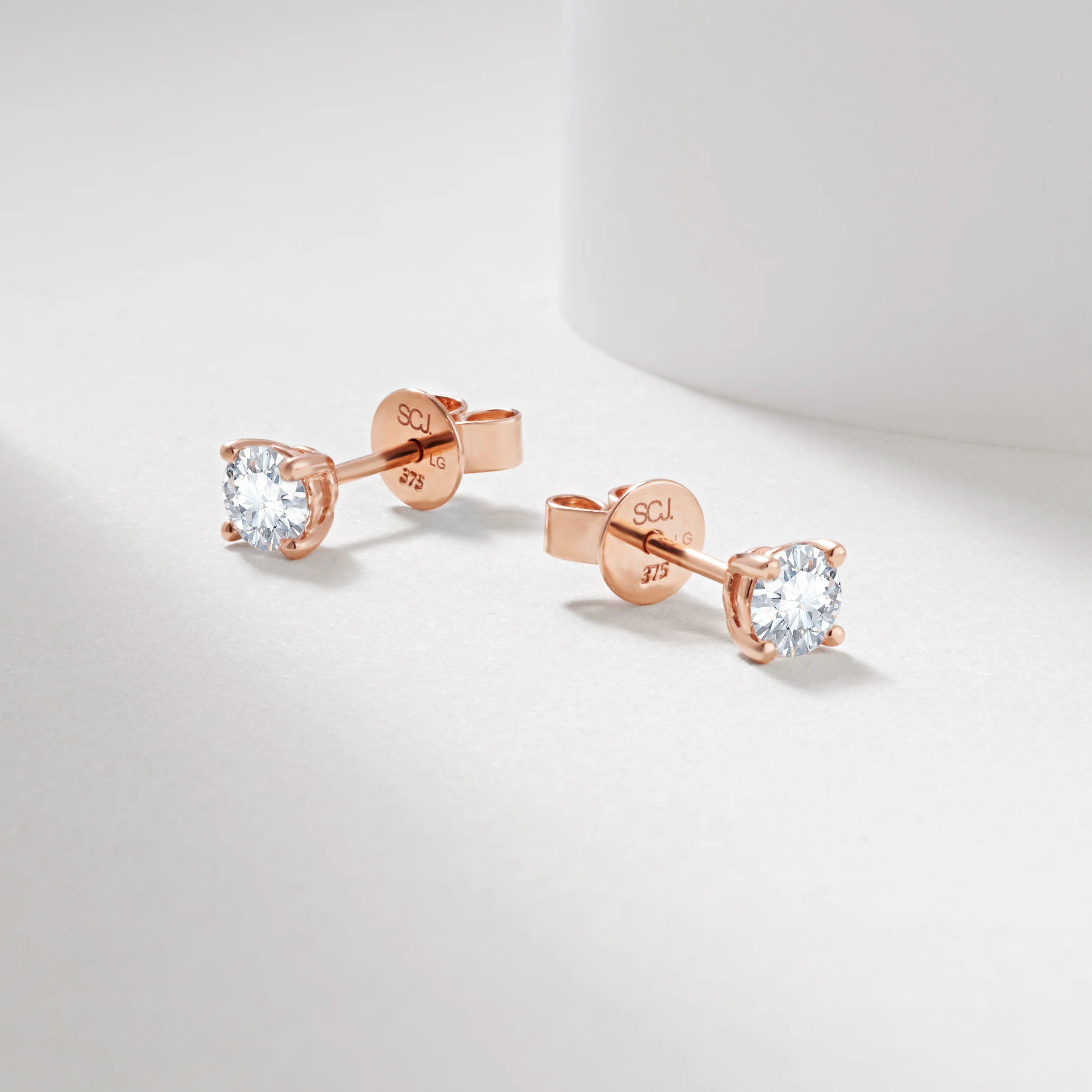 9K Yellow Gold Round Brilliant Lab Diamond Stud Earrings 0.60tdw - Image 9