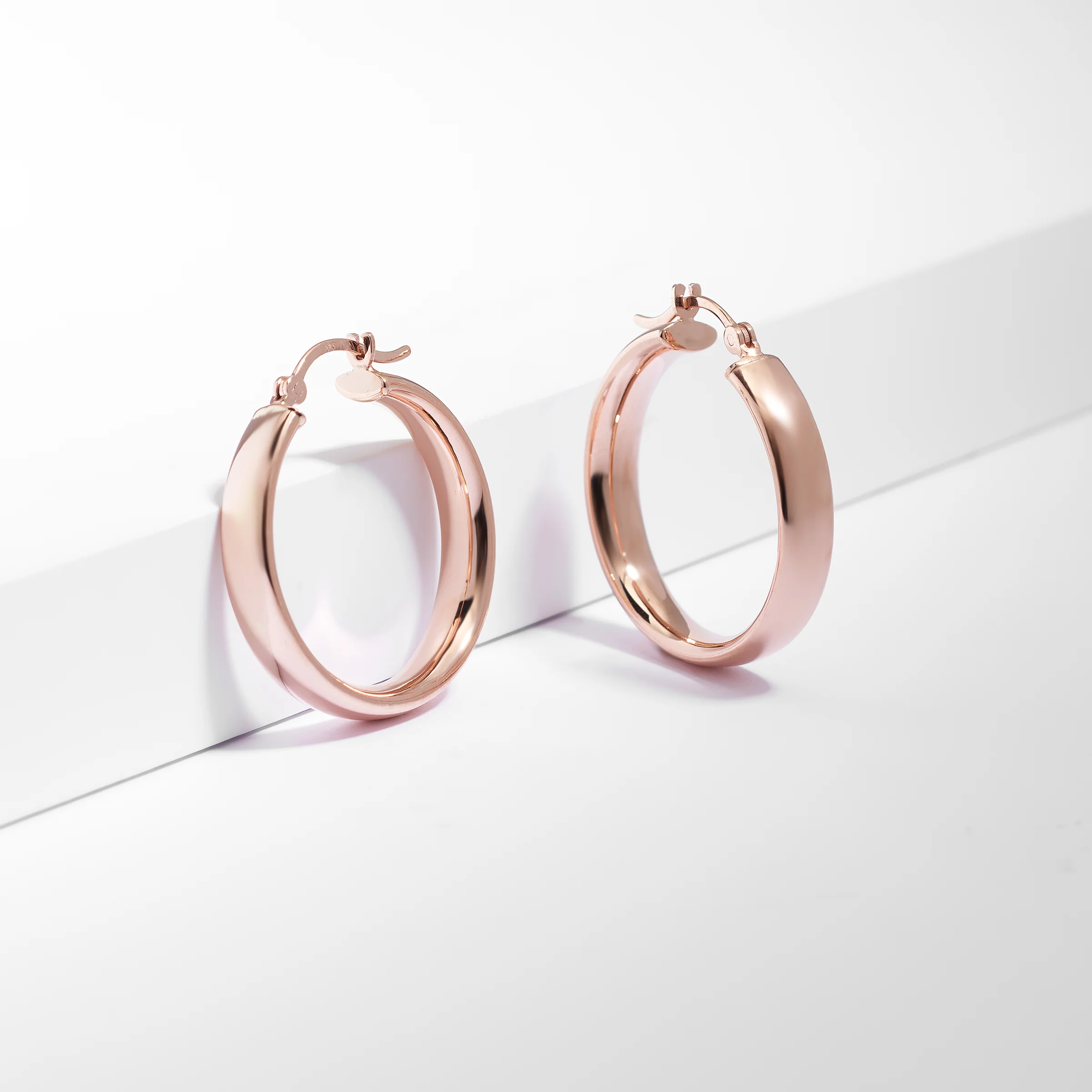 9K Rose Gold Half Round Hoop Earrings 20mm - Image 2
