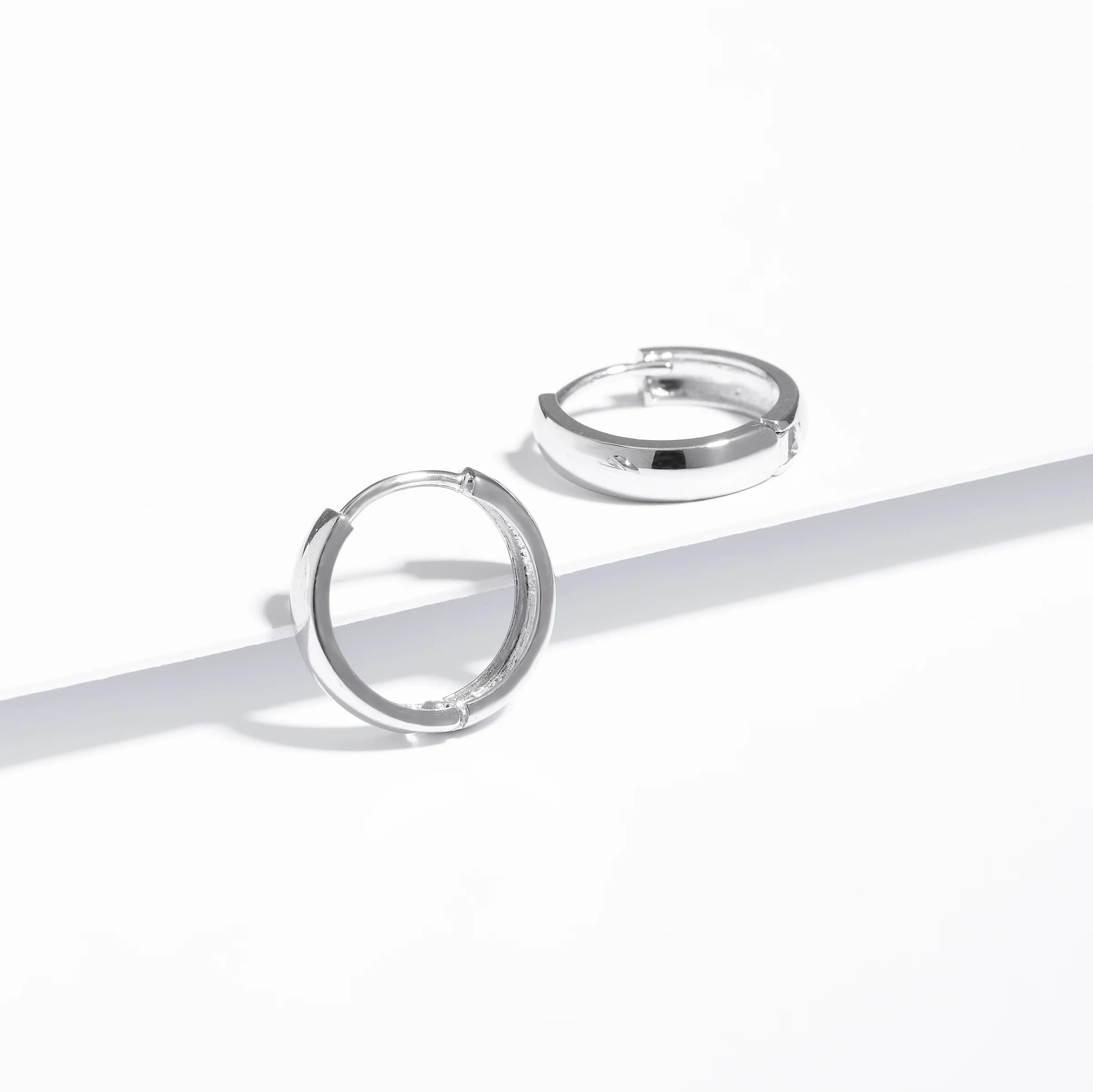 9K White Gold Half Round Huggie Earrings 10mm - Image 3