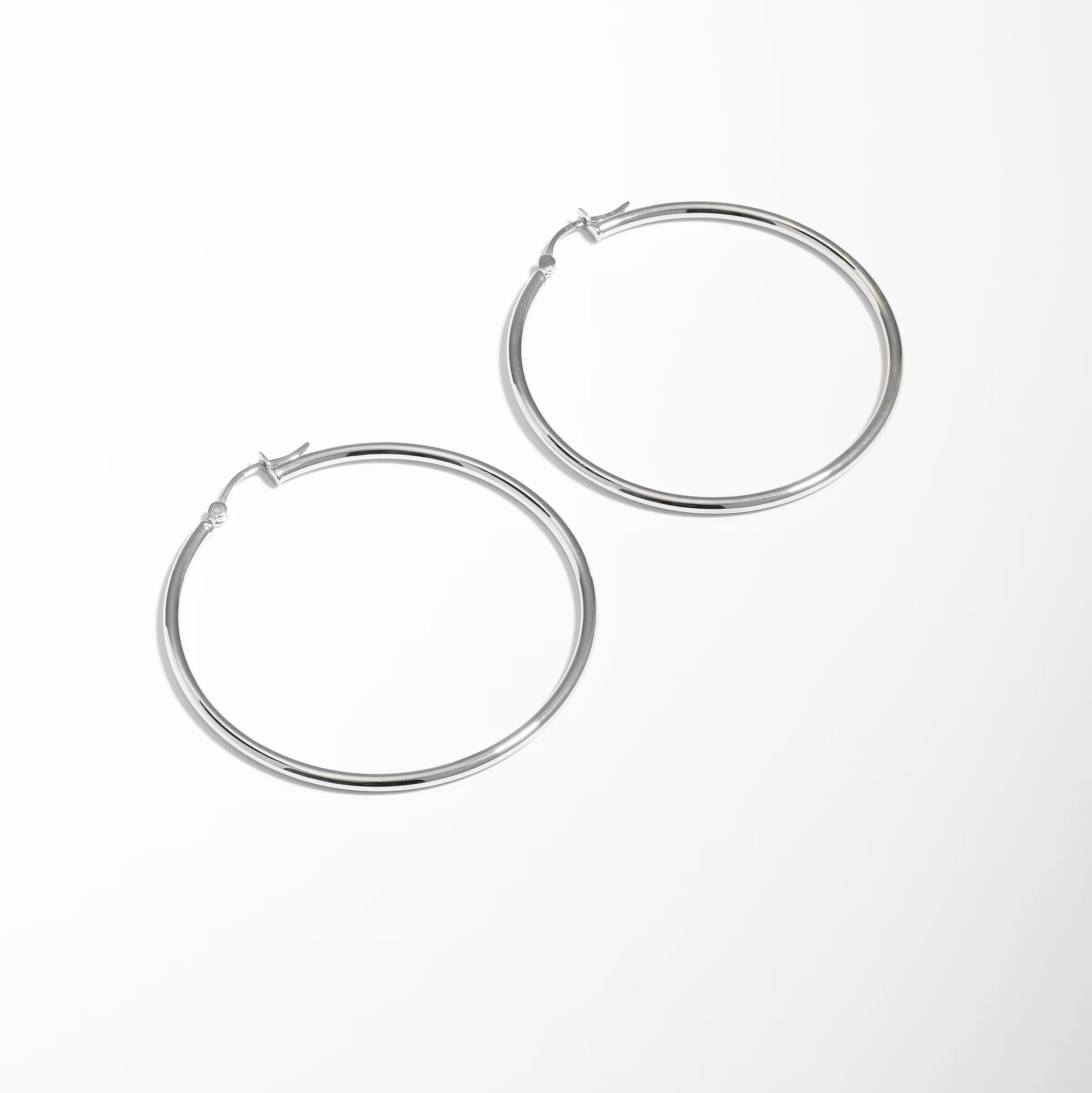 9K White Gold Round Plain Hoop Earrings 40mm. - Image 3