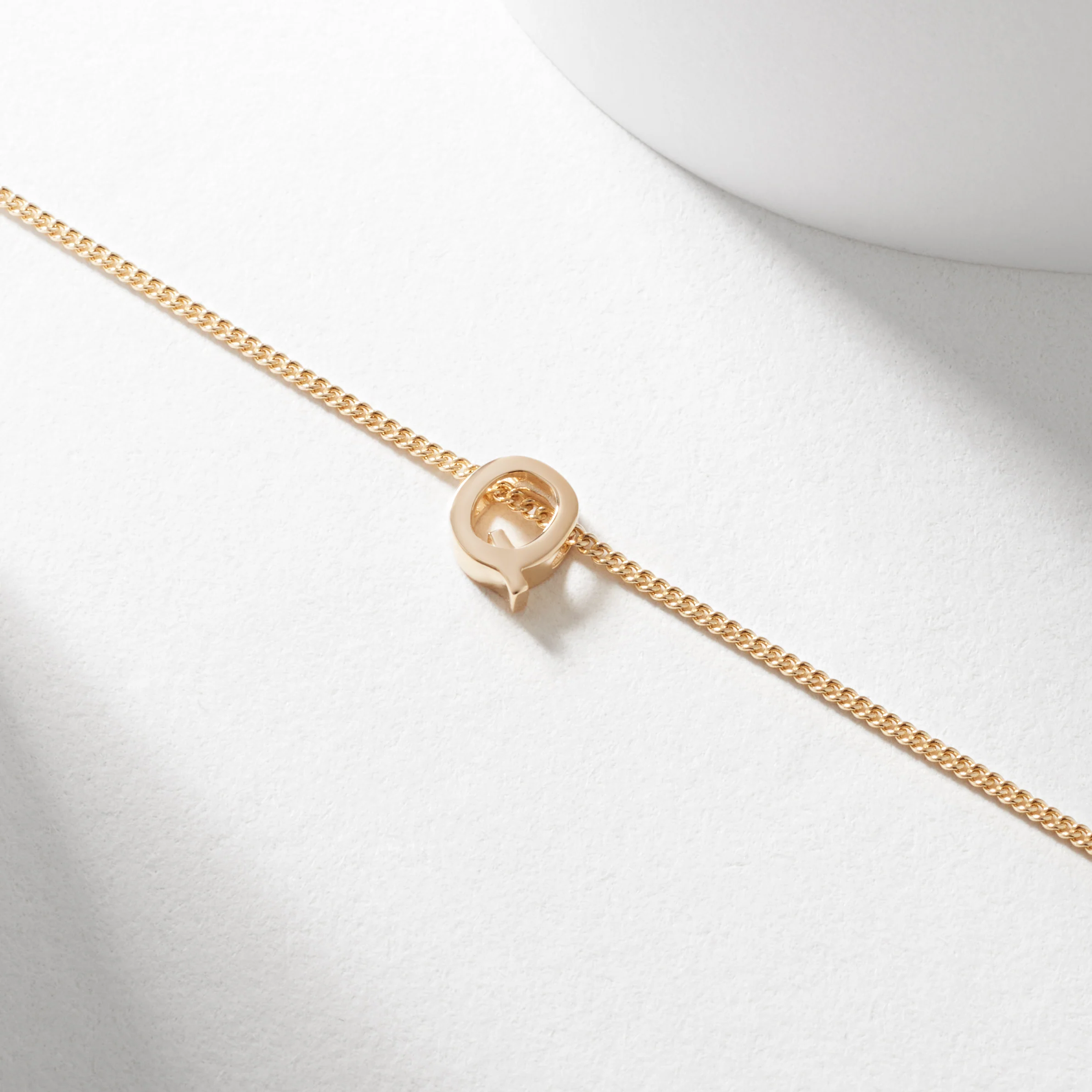 9K Yellow Gold 6mm Slider Initial Q with Chain 45cm - Image 2