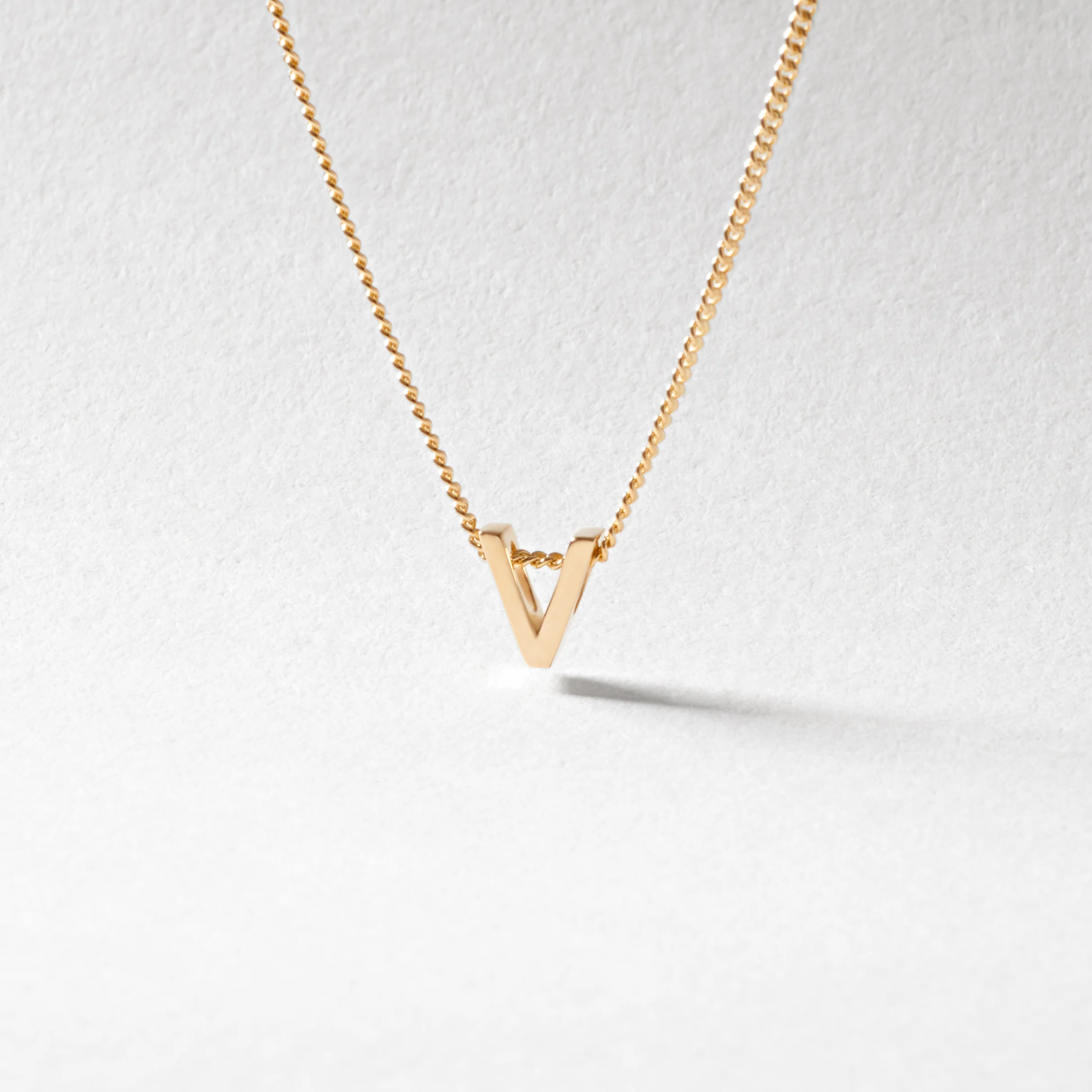 9K Yellow Gold 6mm Slider Initial V with Chain 45cm - Image 2