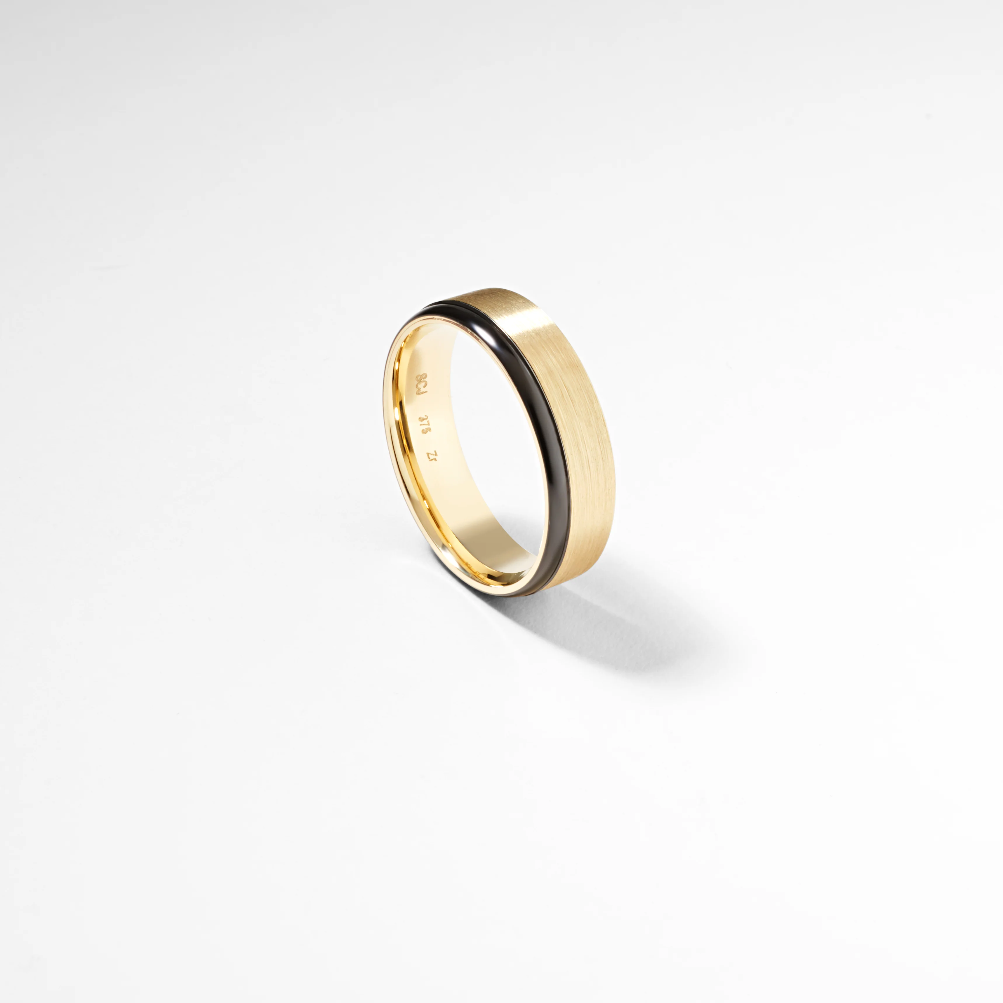 9K Yellow Gold Brushed Finish With Single Black Zirconium Edge Band Ring 6mm - Image 3