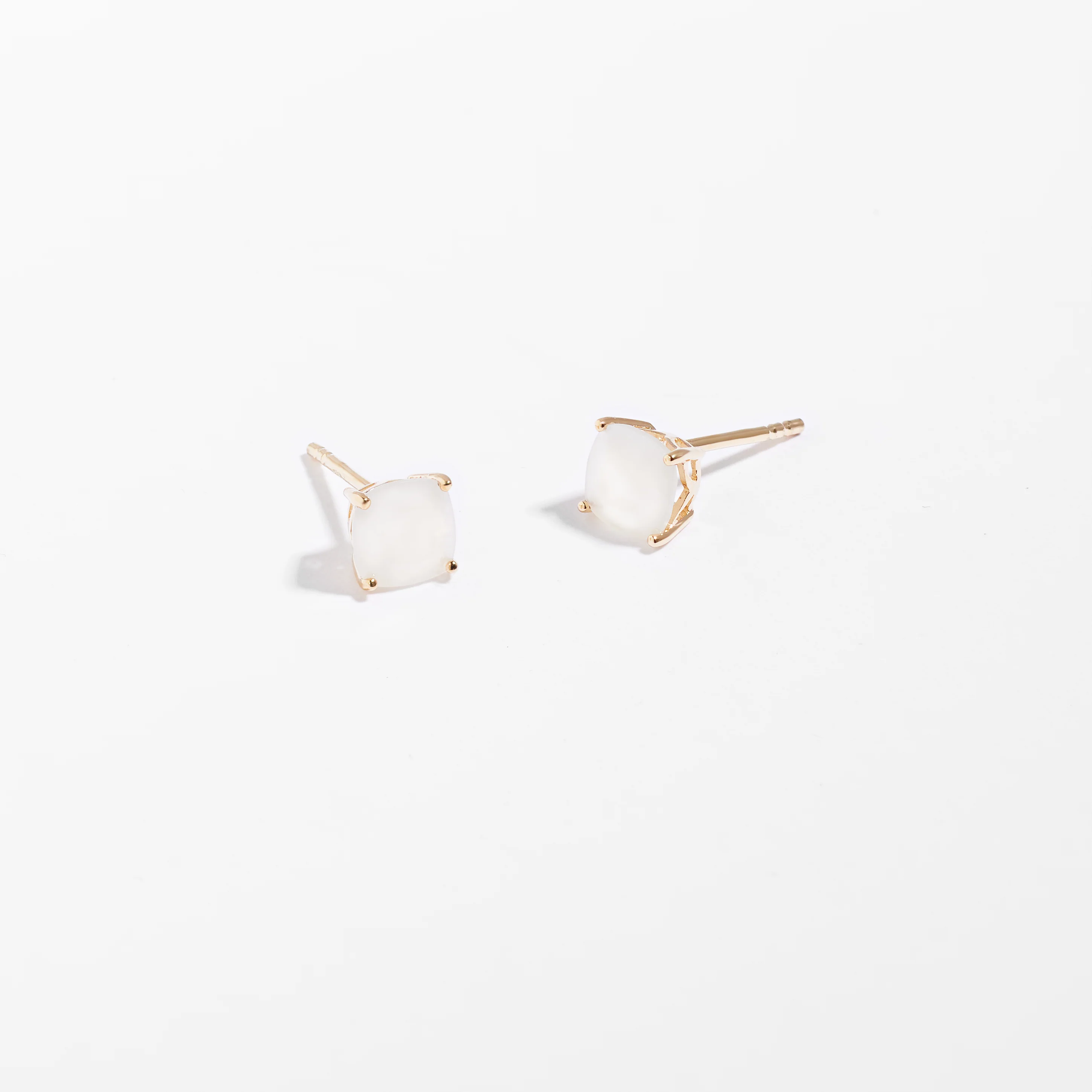 9K Yellow Gold Moonstone June Birthstone Stud Earrings - Image 3
