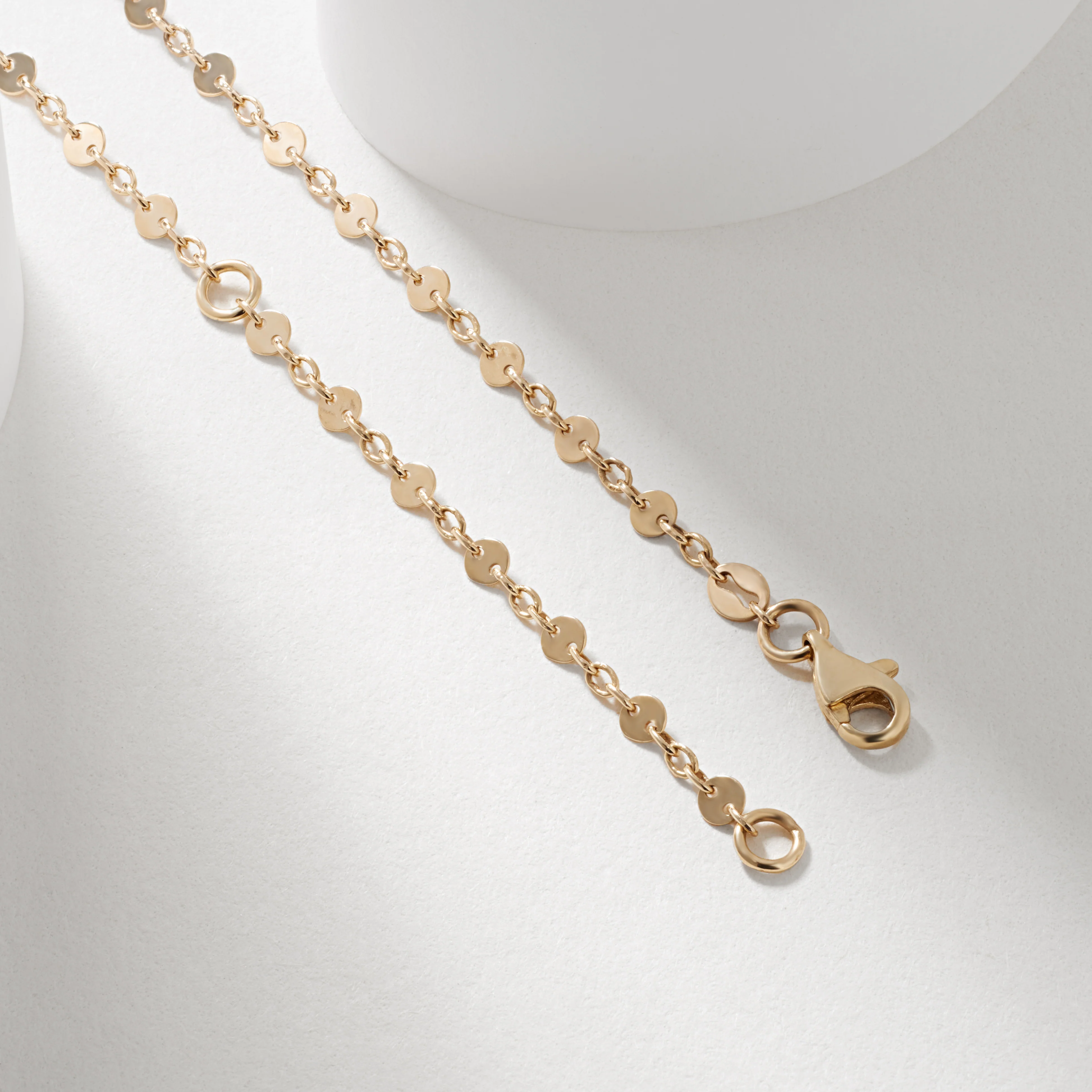 9k Yellow Gold Flat Disc Necklace 45cm - Image 2