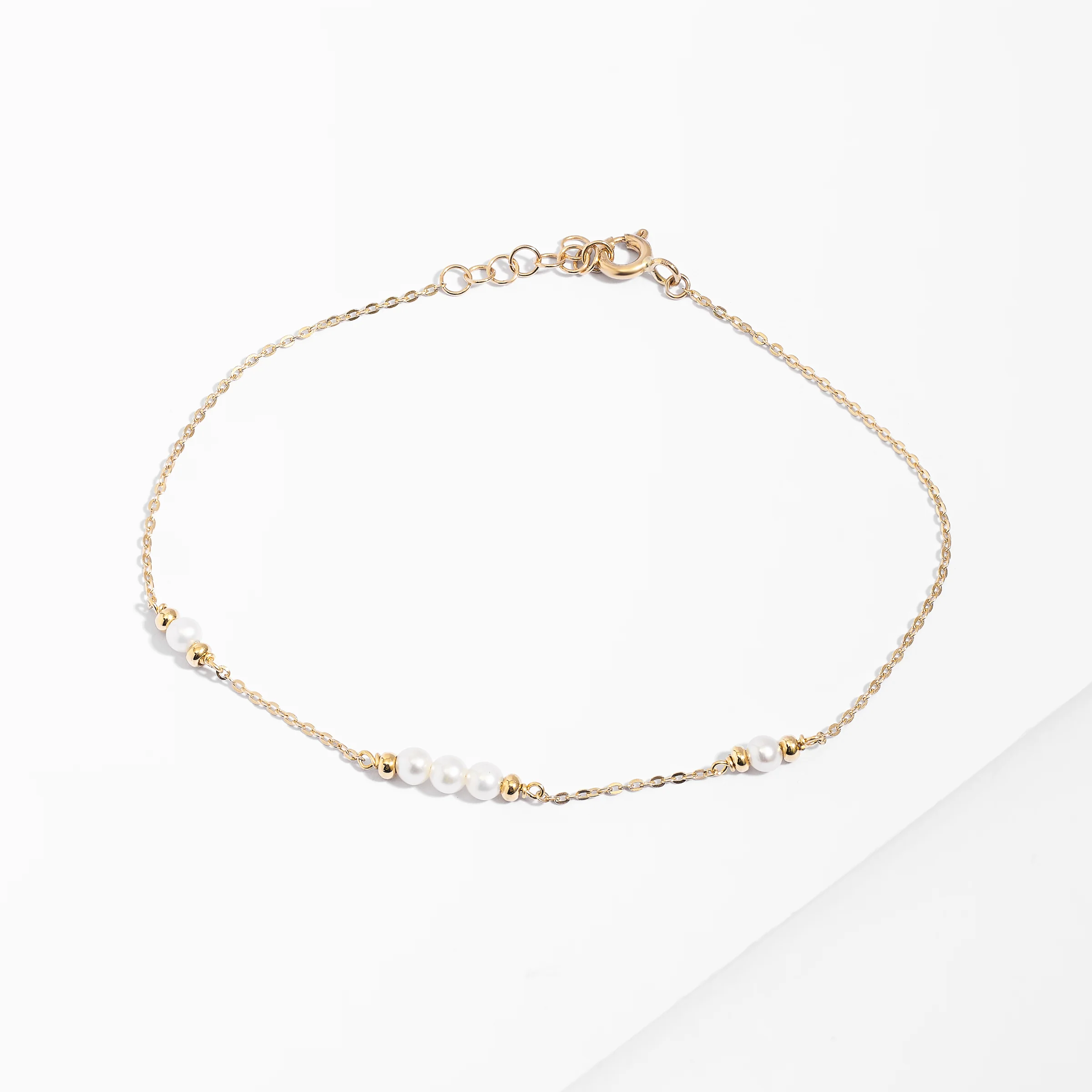 9K Yellow Gold Freshwater Pearl Satellite Style Bracelet - Image 3