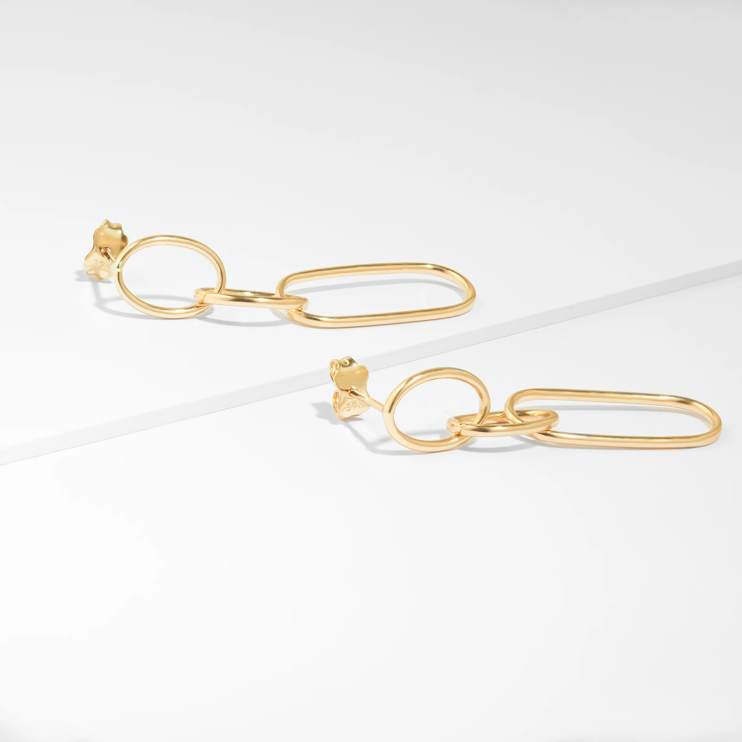9K Yellow Gold Oval Paperclip Earrings - Image 3