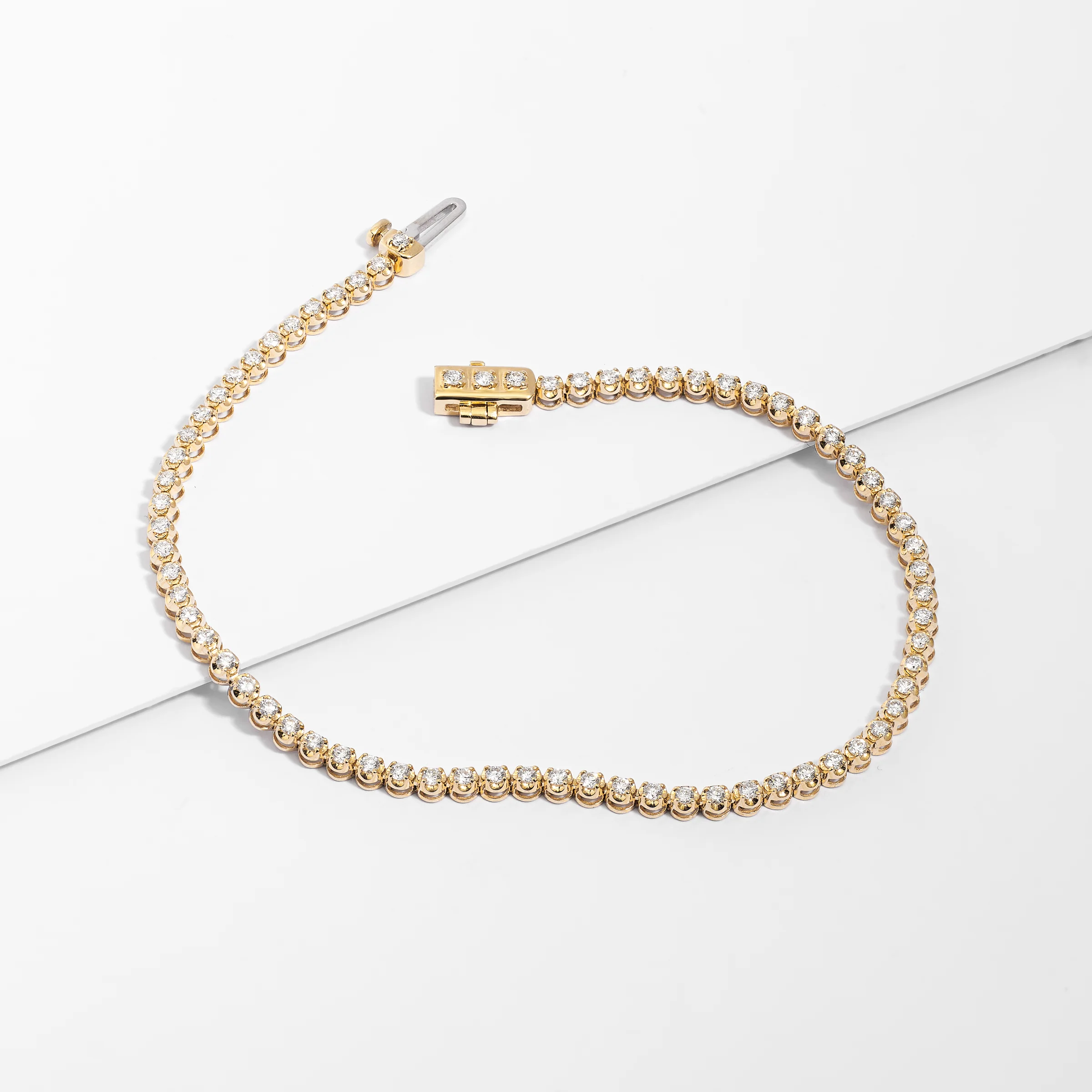 9K Yellow Gold Round Brilliant Lab Diamond Fine Tennis Bracelet 1.0tdw - Image 2