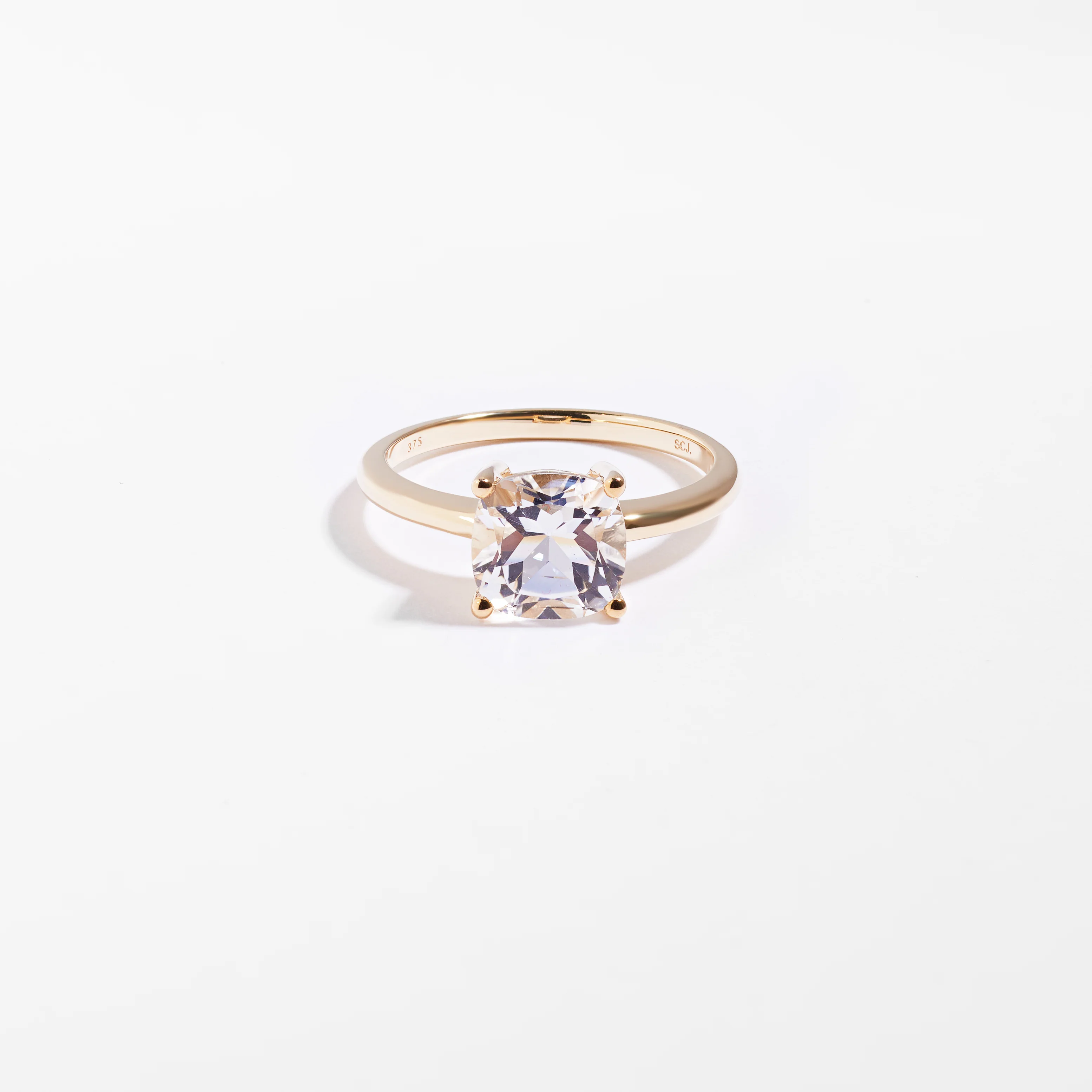 9K Yellow Gold White Topaz April Birthstone Ring - Image 3