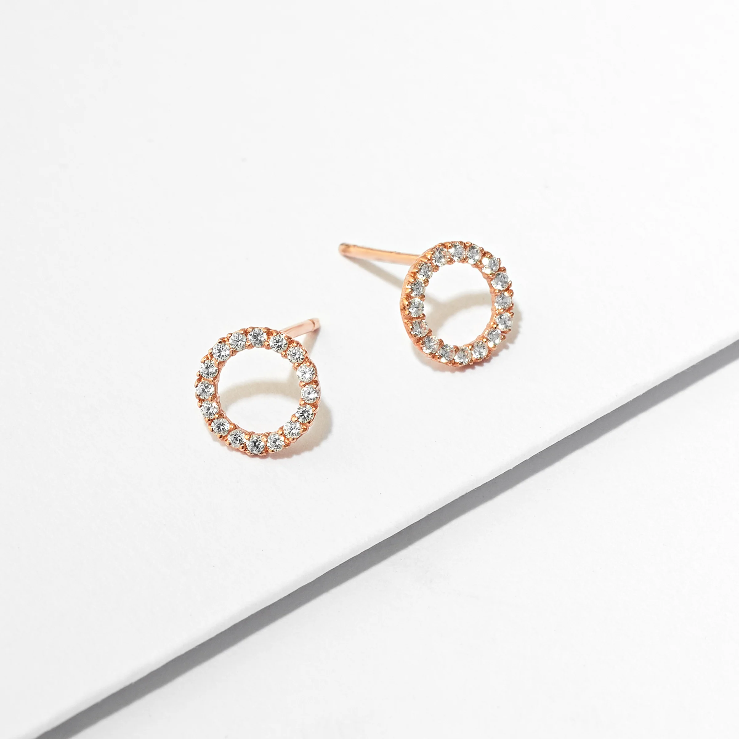 9R Rose Gold Zirconia Circle Stud Earrings - Image 2
