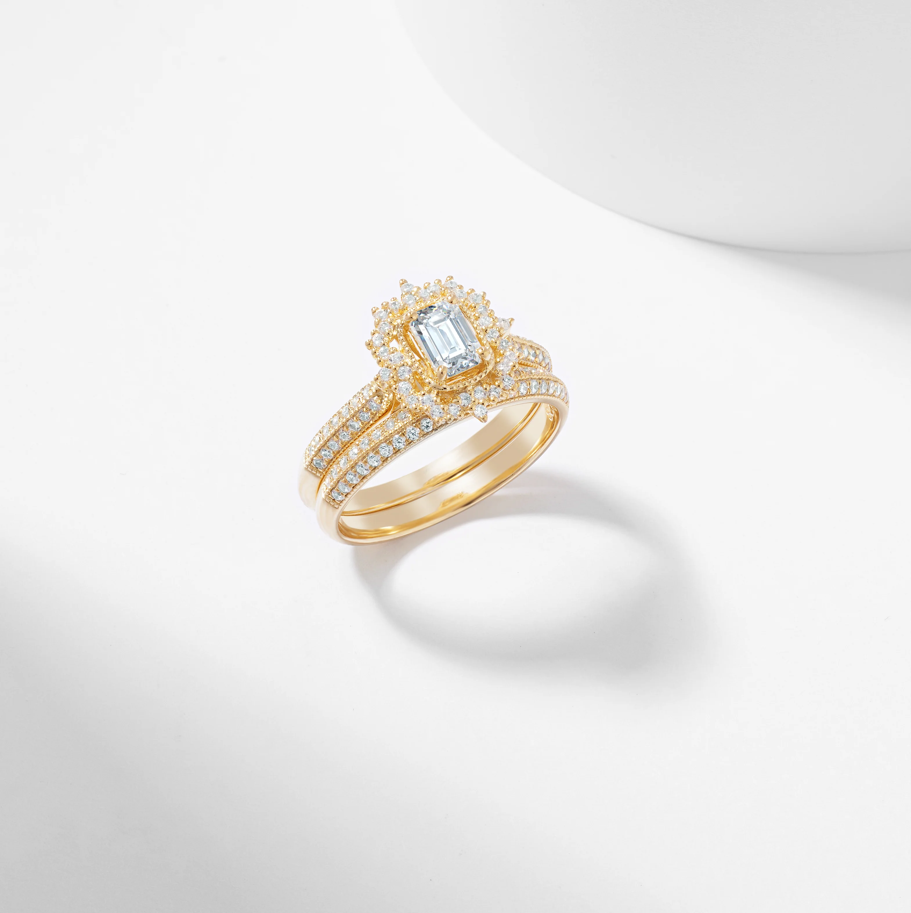 Emerald Cut Diamond Vintage Halo Bridal Set 1.0tdw - Image 4