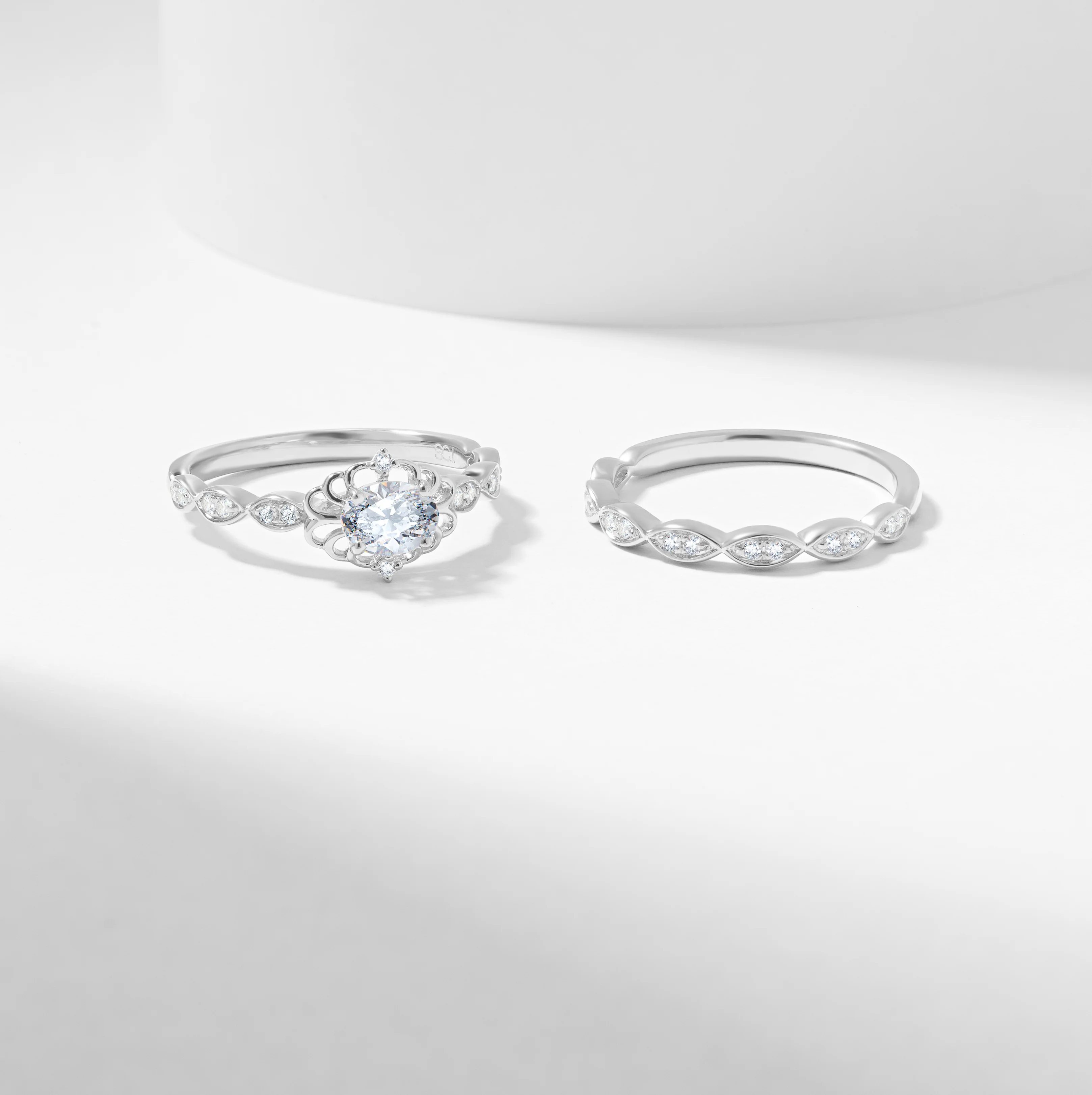 Oval Diamond Filigree Halo Bridal Set 0.7tdw - Image 4