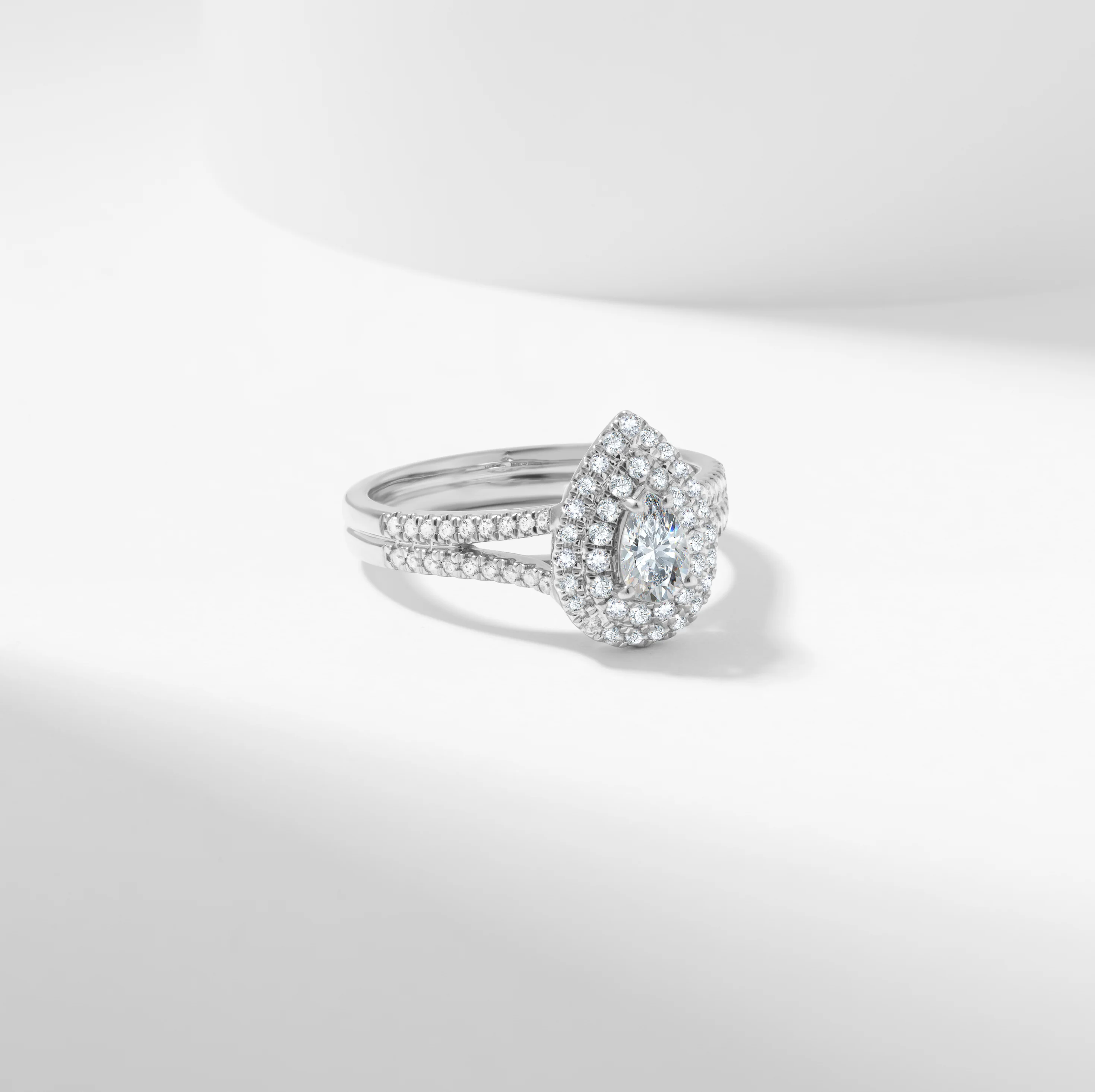 Pear Diamond Double Halo Engagement Ring 1.0tdw - Image 3