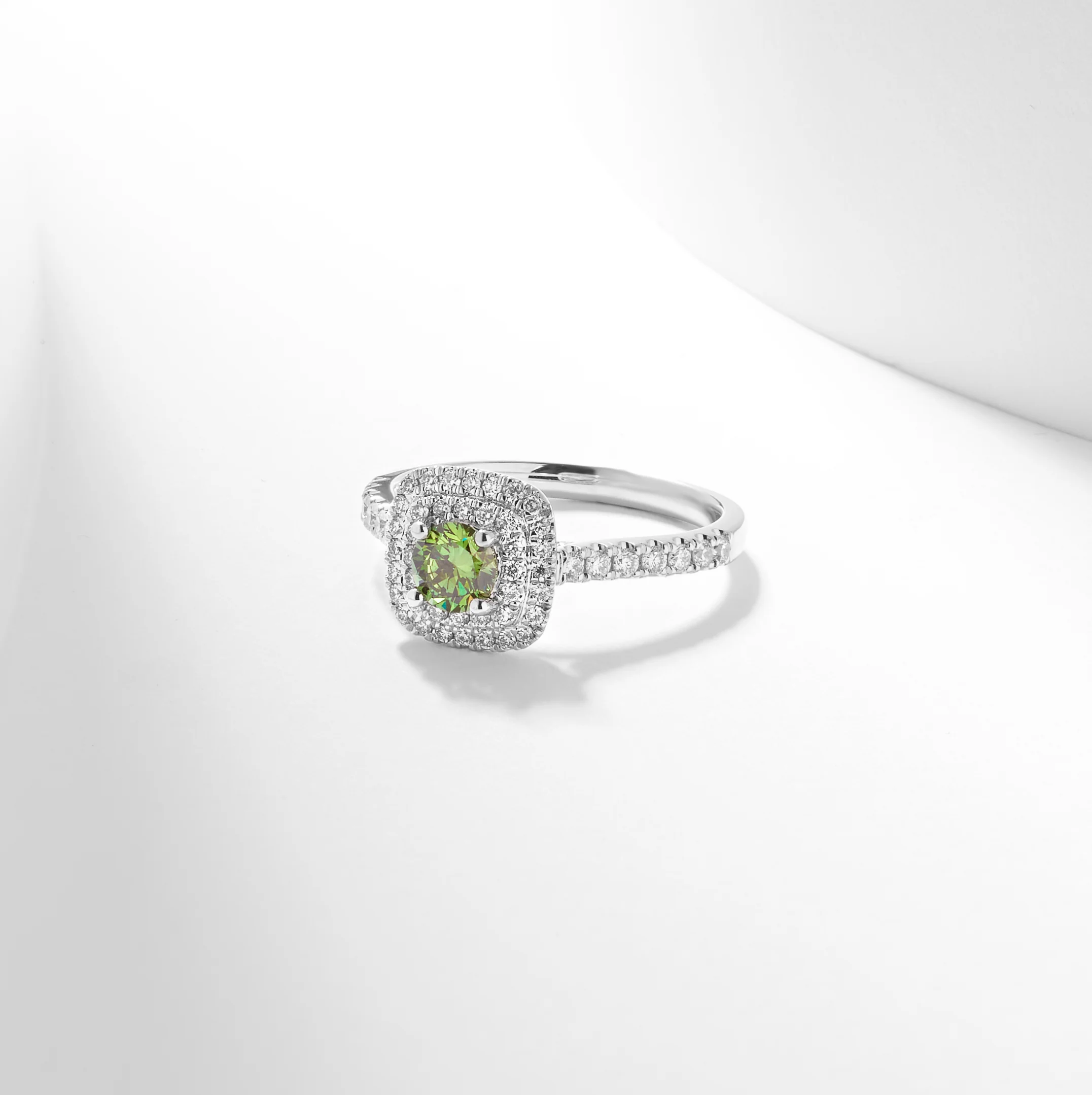 Platinum 0.51tdw Round Brilliant Green Lab Diamond With Double Halo And Claw Set Shoulders Ring - Image 3