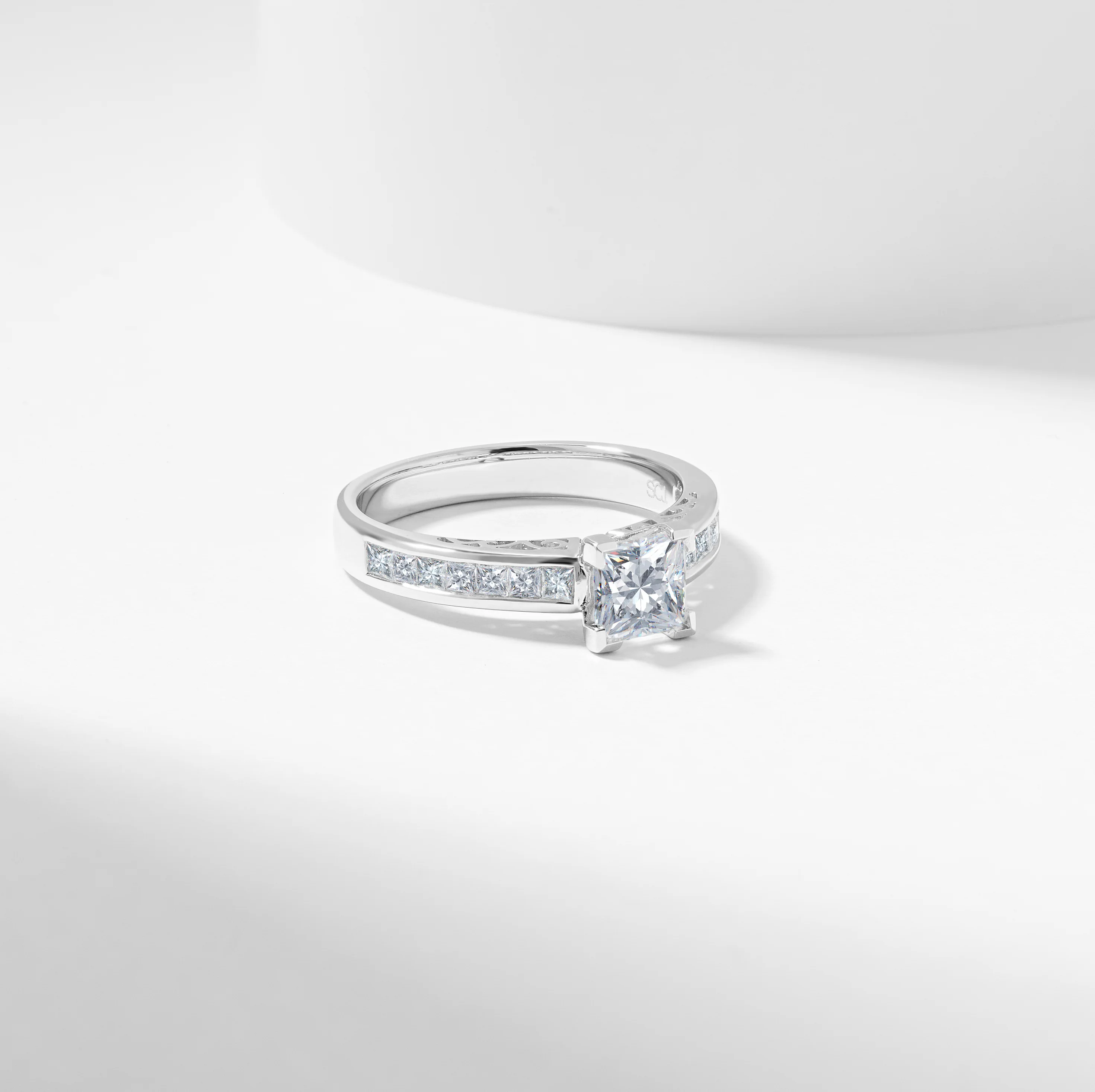 Princess Cut Diamond Solitaire With Shoulder Accents Engagement Ring 1.5tdw - Image 4