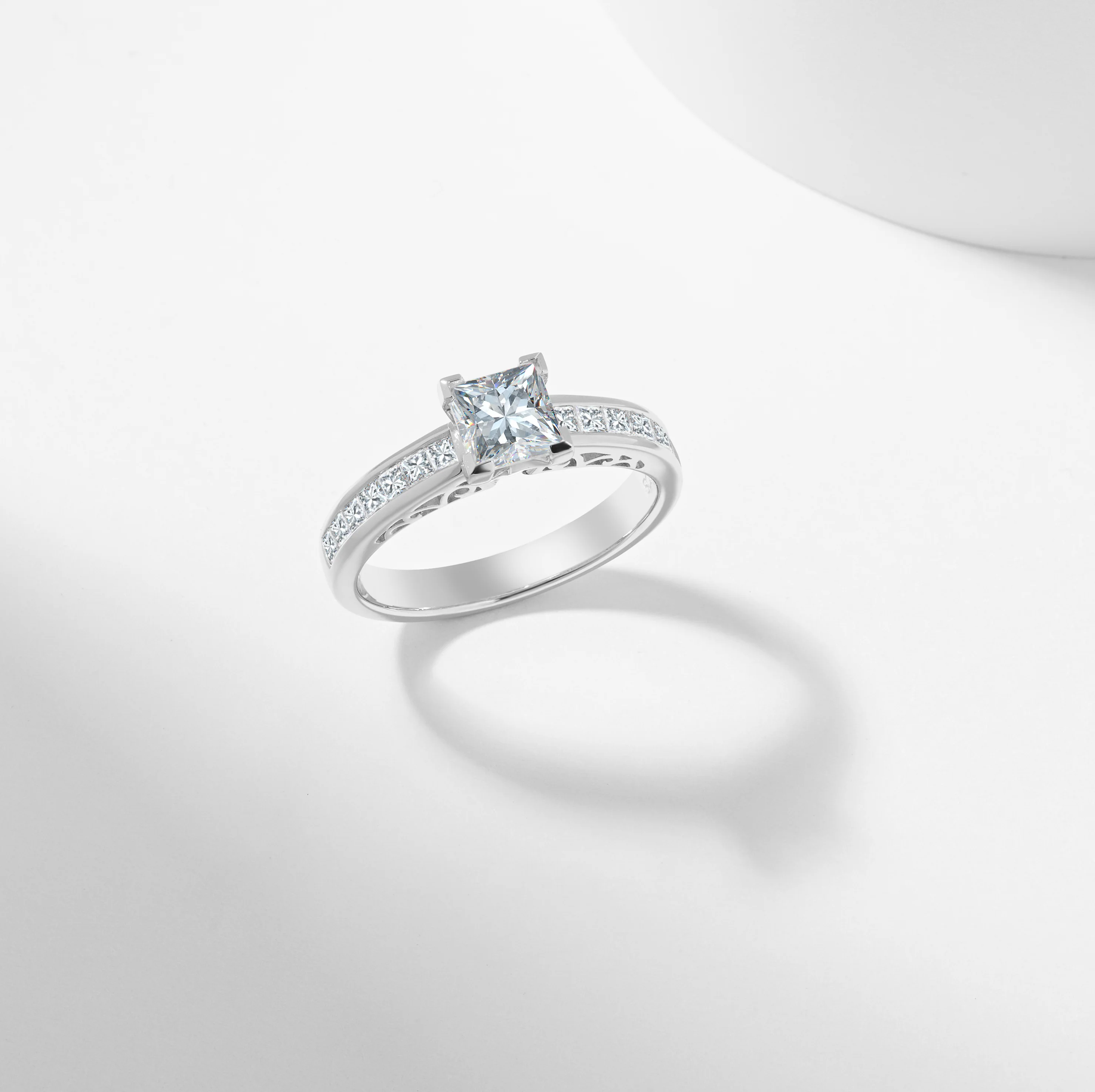 Princess Cut Diamond Solitaire With Shoulder Accents Engagement Ring 1.5tdw - Image 9