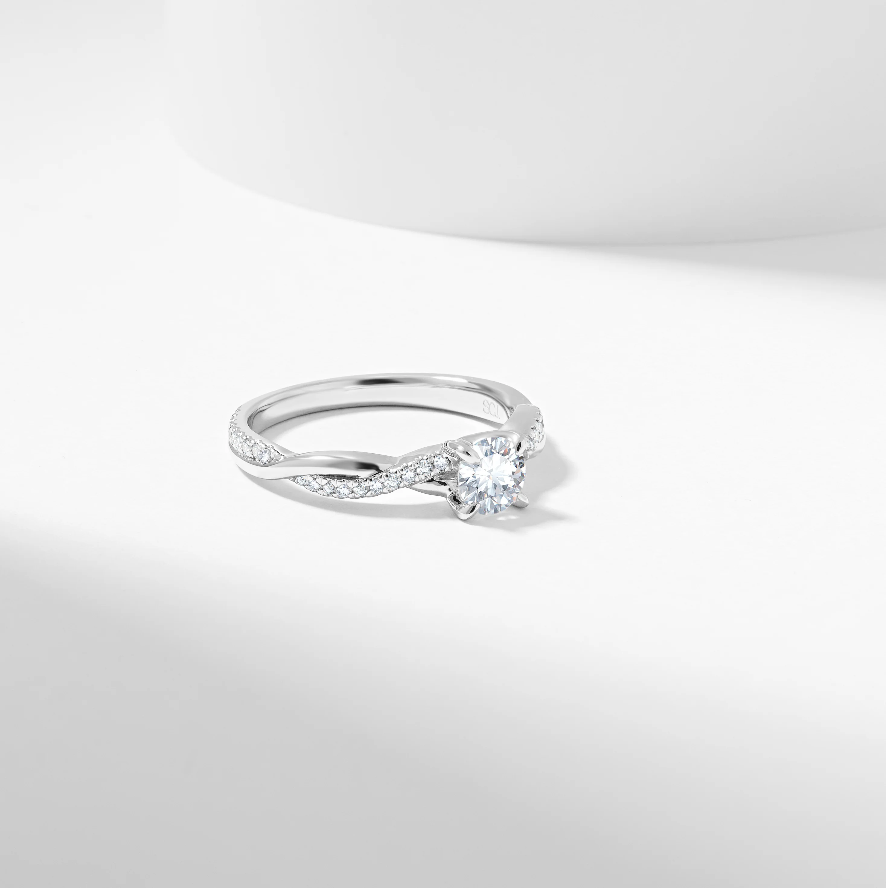 18k Rose Gold Round Brilliant Diamond Entwined Band Engagement Ring 0.65tdw - Image 3