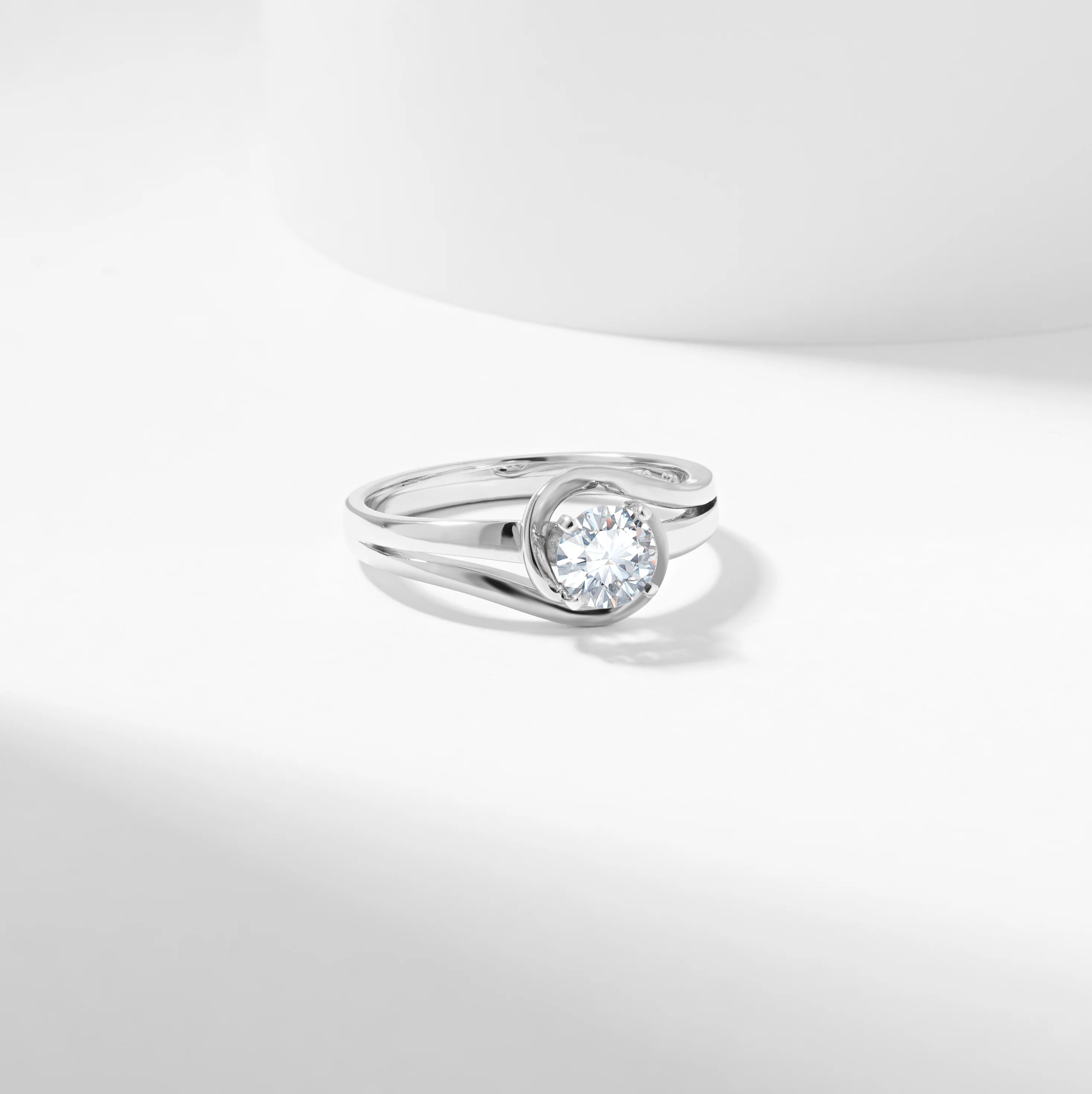 Round Brilliant Diamond Solitaire Swirl Engagement Ring 0.65tdw - Image 3