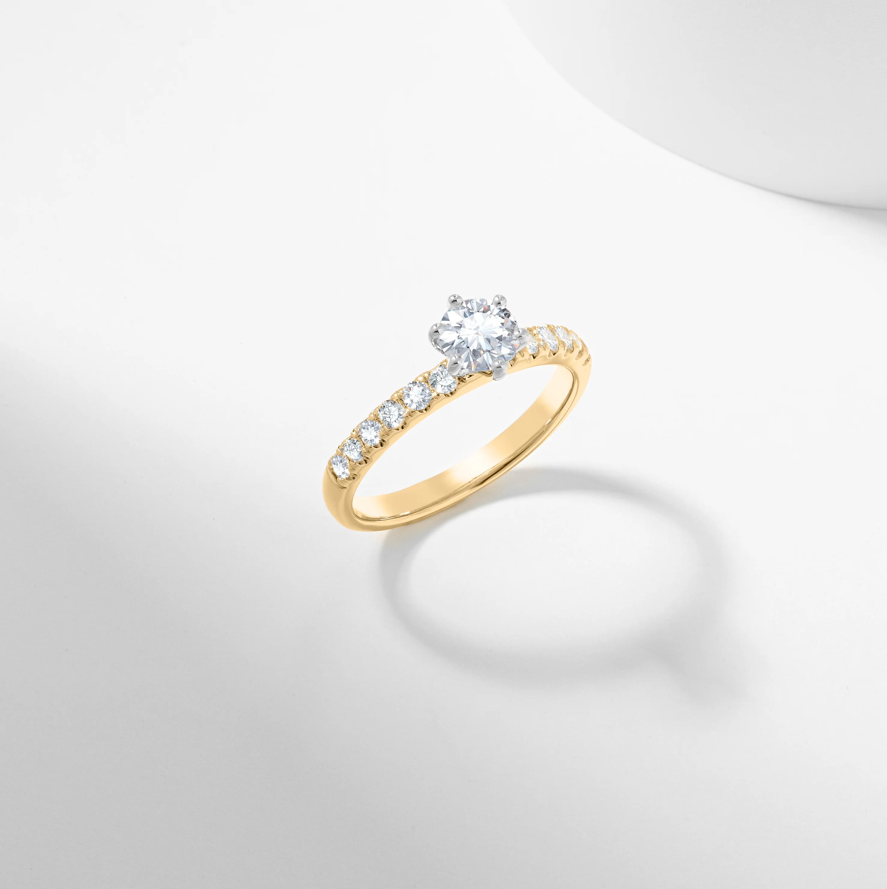 Round Brilliant Diamond Solitaire with Shoulder Accents Engagement Ring 1.0tdw 0.66ct - Image 9