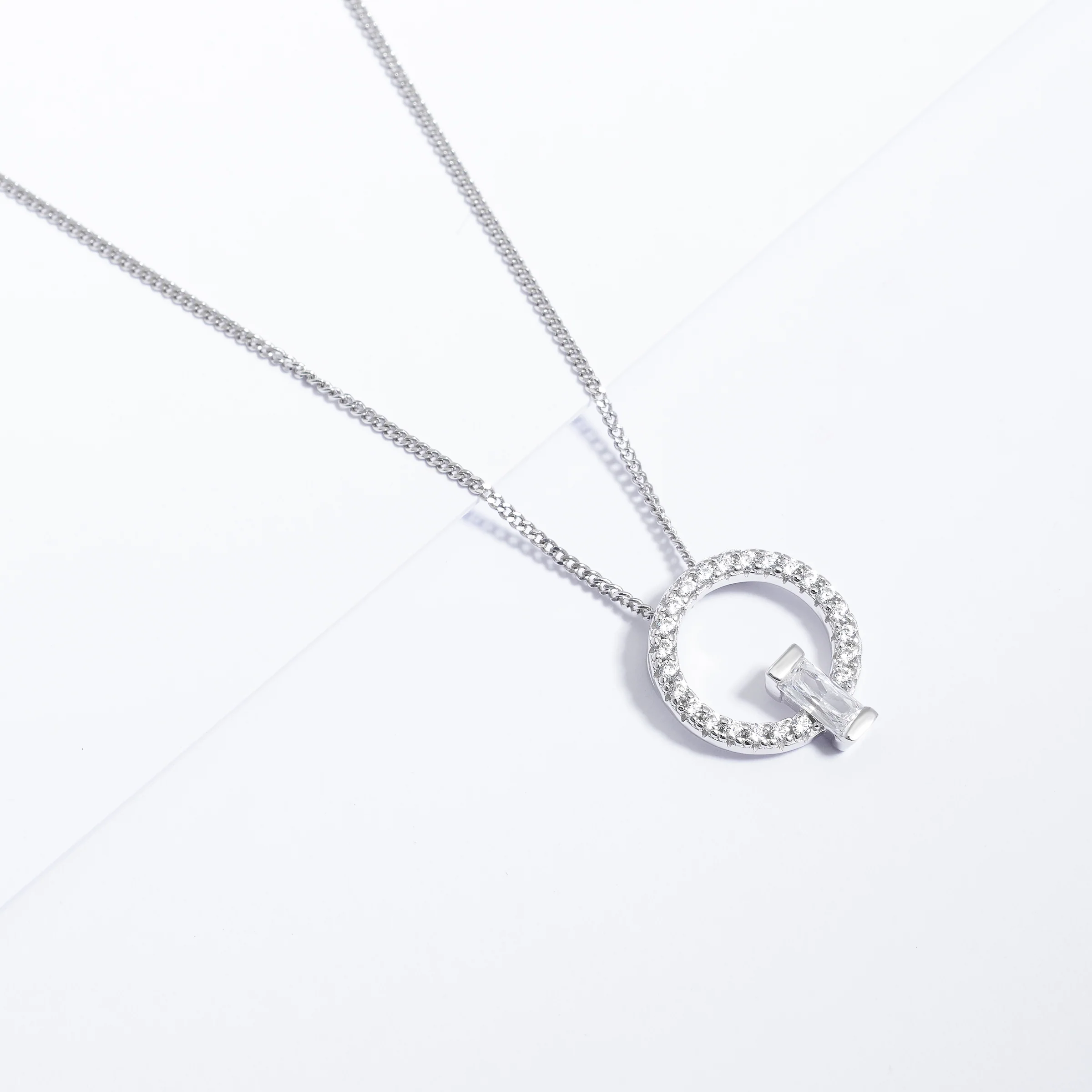 Sterlin Silver Zirconia Open Circle Pendant With Baguette - Image 3