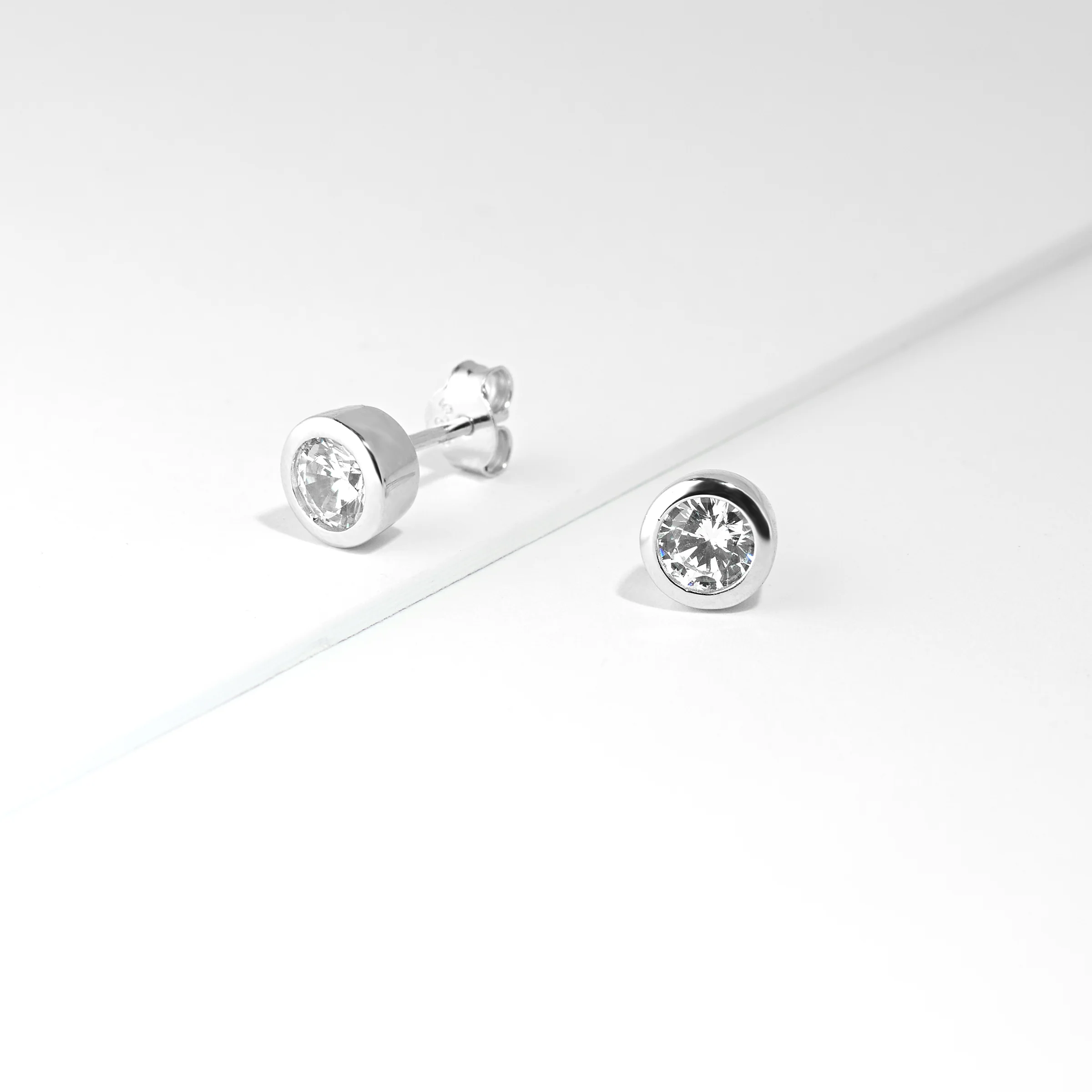 Sterling Silver Bezel Set Zirconia Stud Earrings 5mm - Image 2