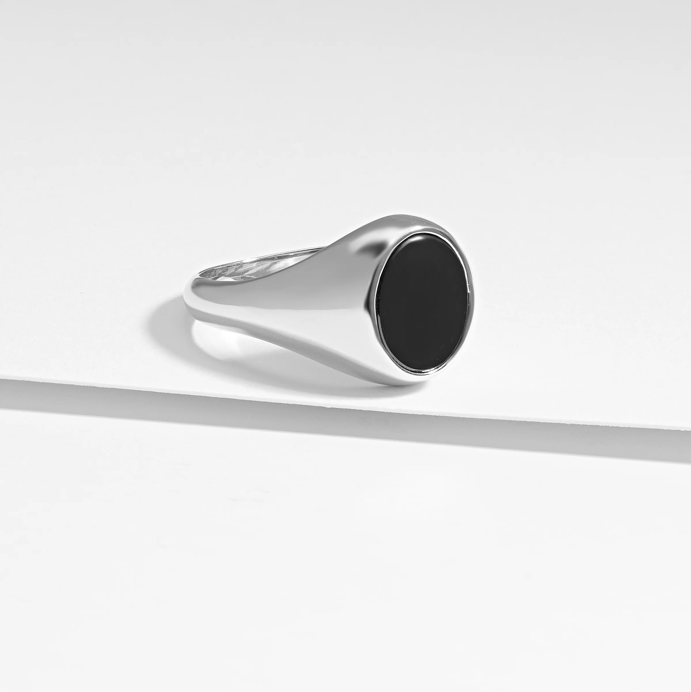 Sterling Silver Black Zirconia Oval Top Ring - Image 3