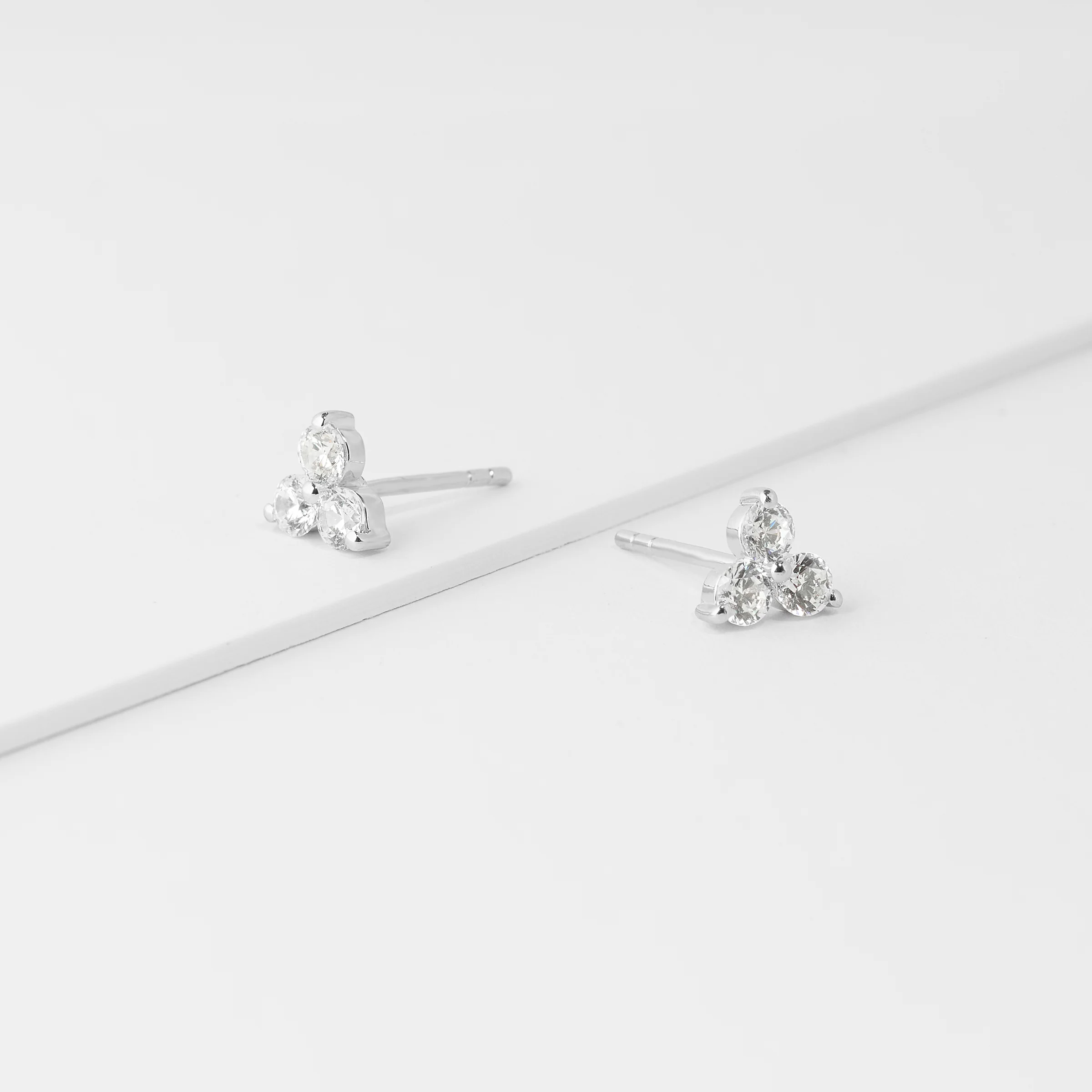 Sterling Silver Round Brilliant Zirconia 3 Point Claw Set Cluster Stud Earrings - Image 2