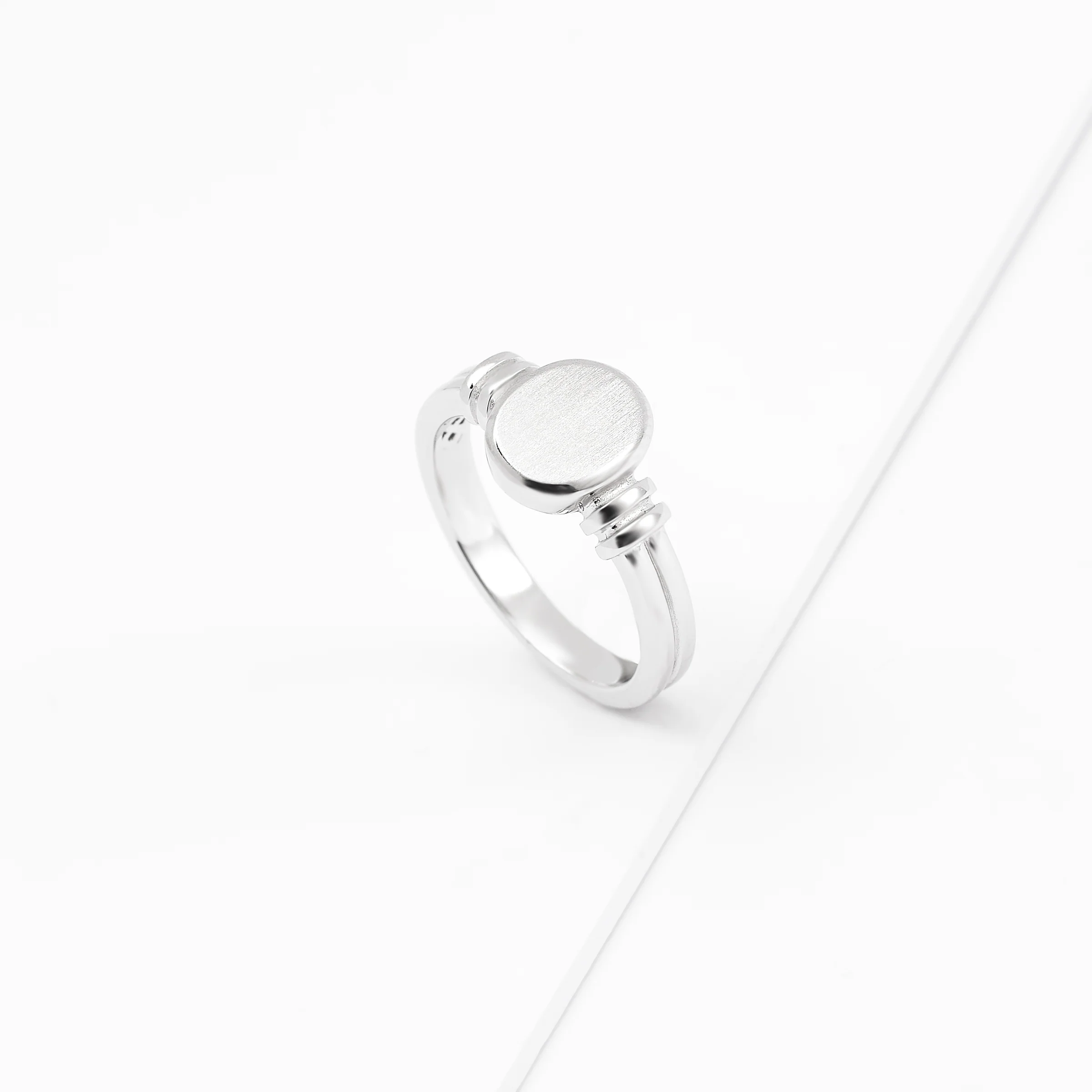Sterling Silver Matte Oval Signet Ring - Image 2