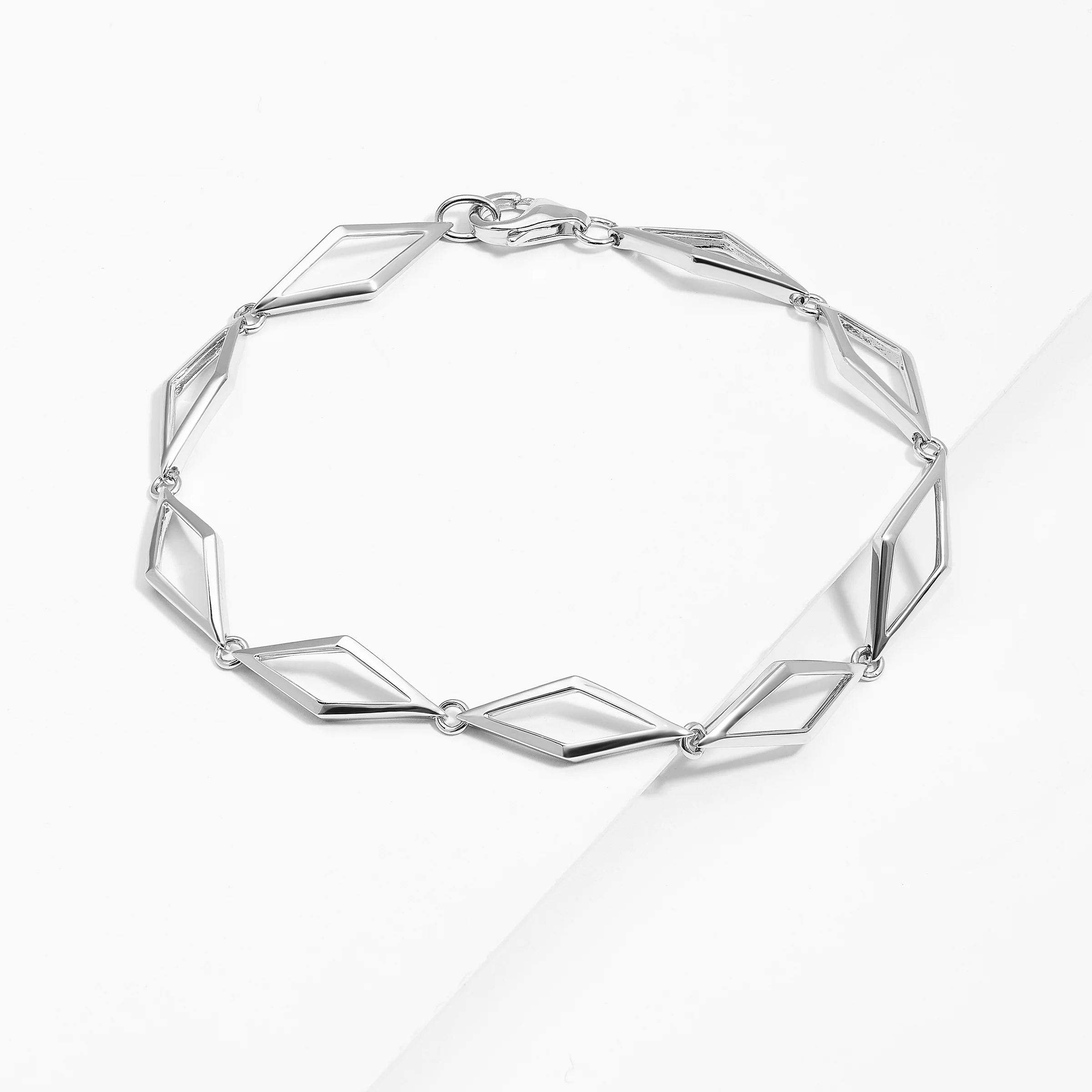 Sterling Silver Open Kite Link Bracelet 19cm - Image 3