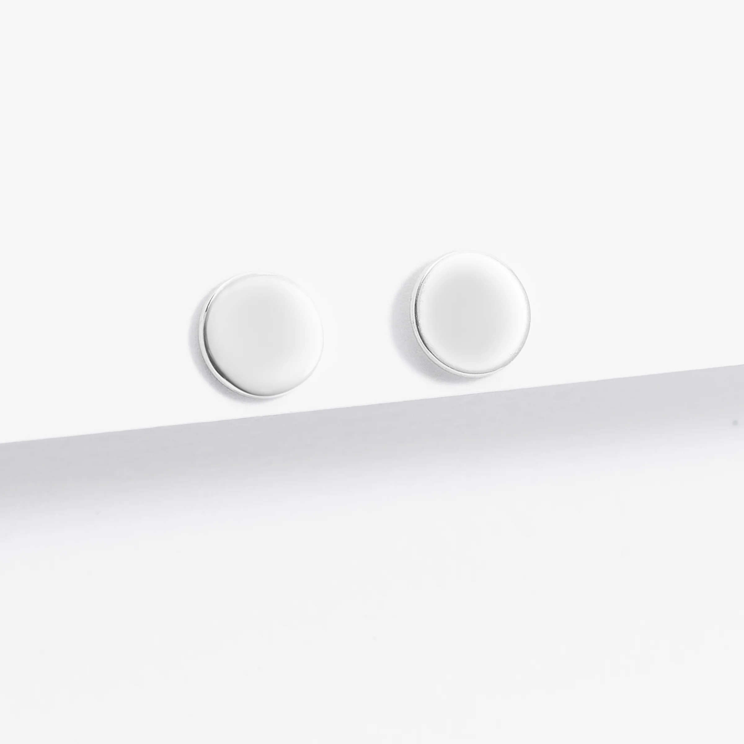 Sterling Silver Round Disc Stud Earrings 6mm - Image 2