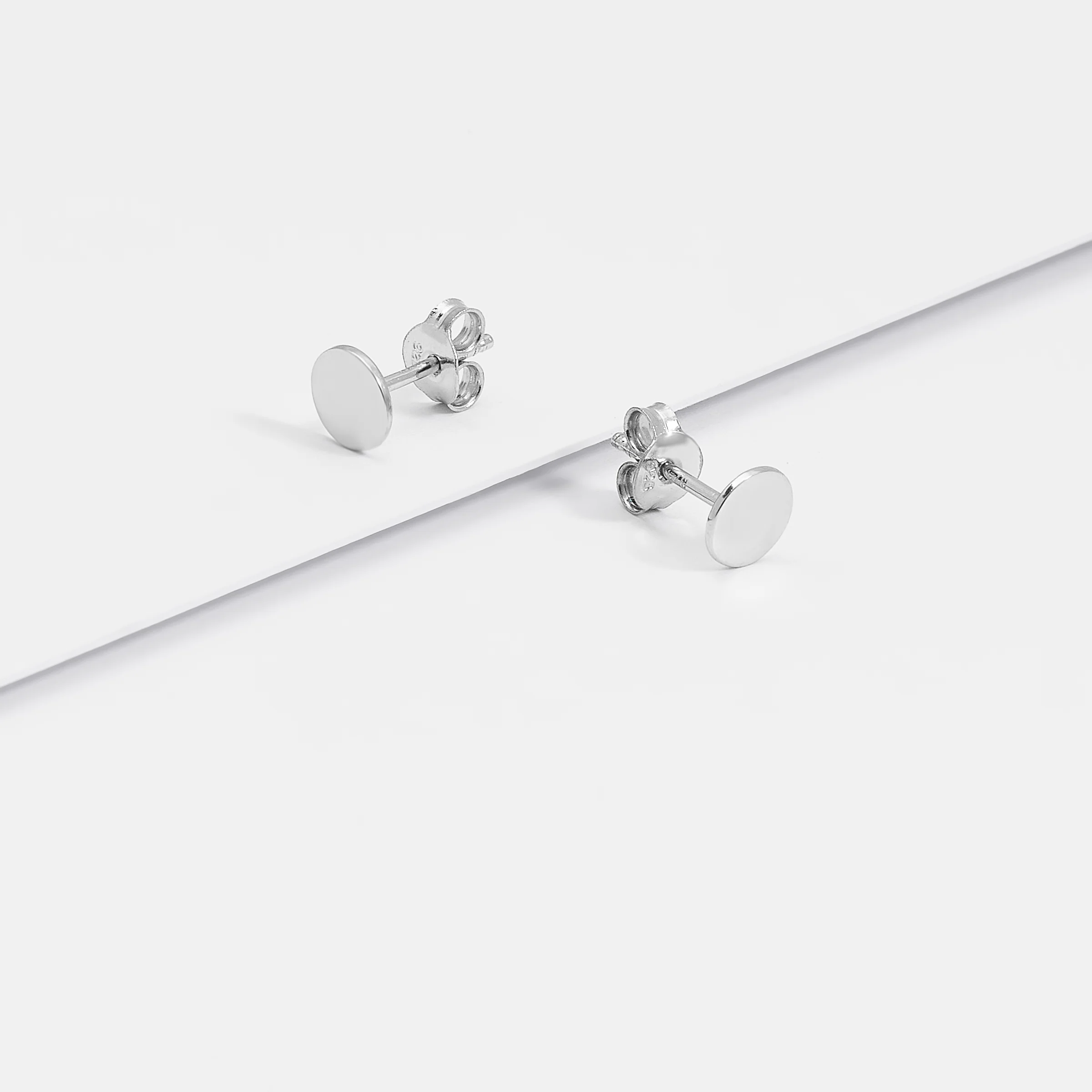 Sterling Silver Round Disc Stud Earrings 6mm - Image 3