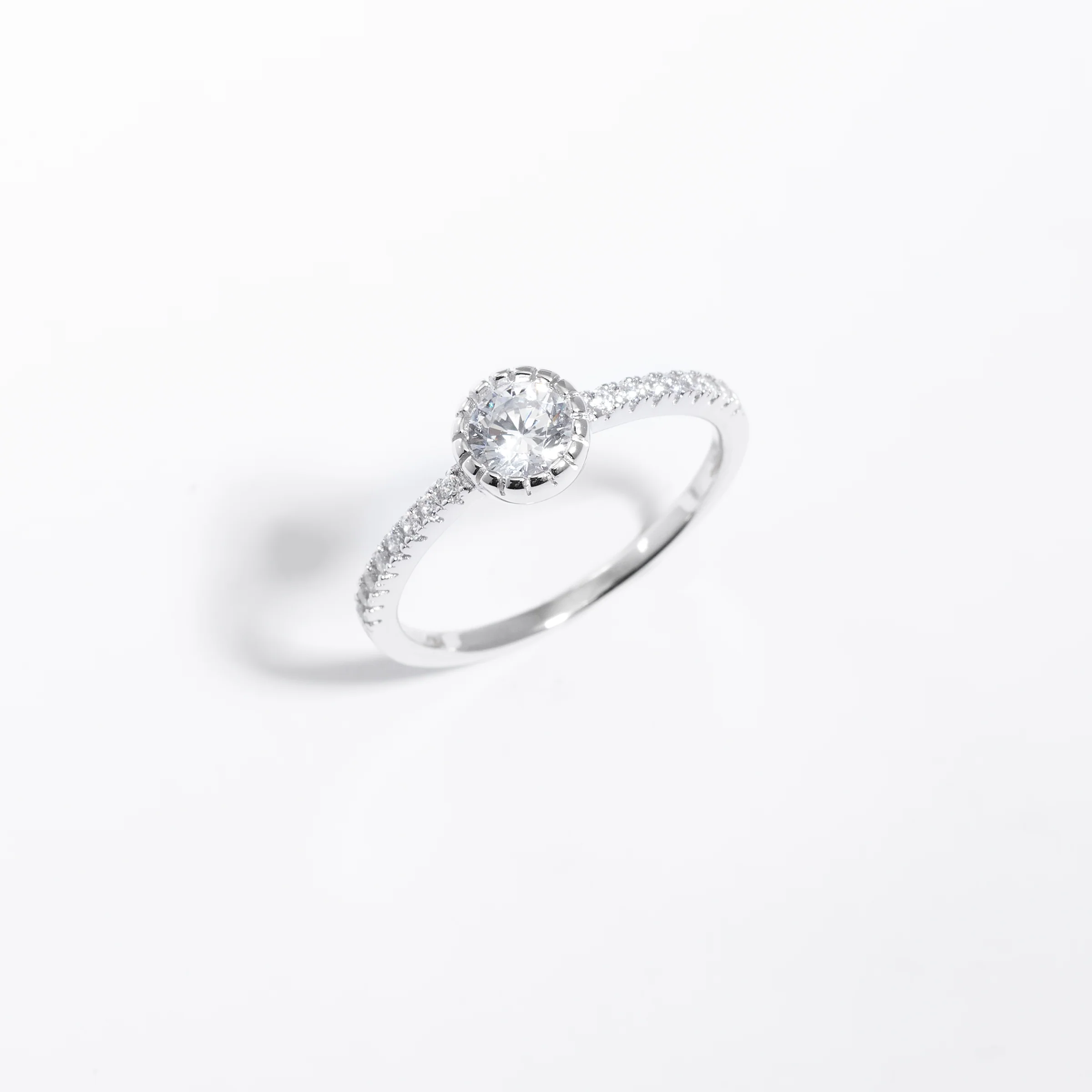 Sterling Silver Zirconia Crown Set Ring - Image 2
