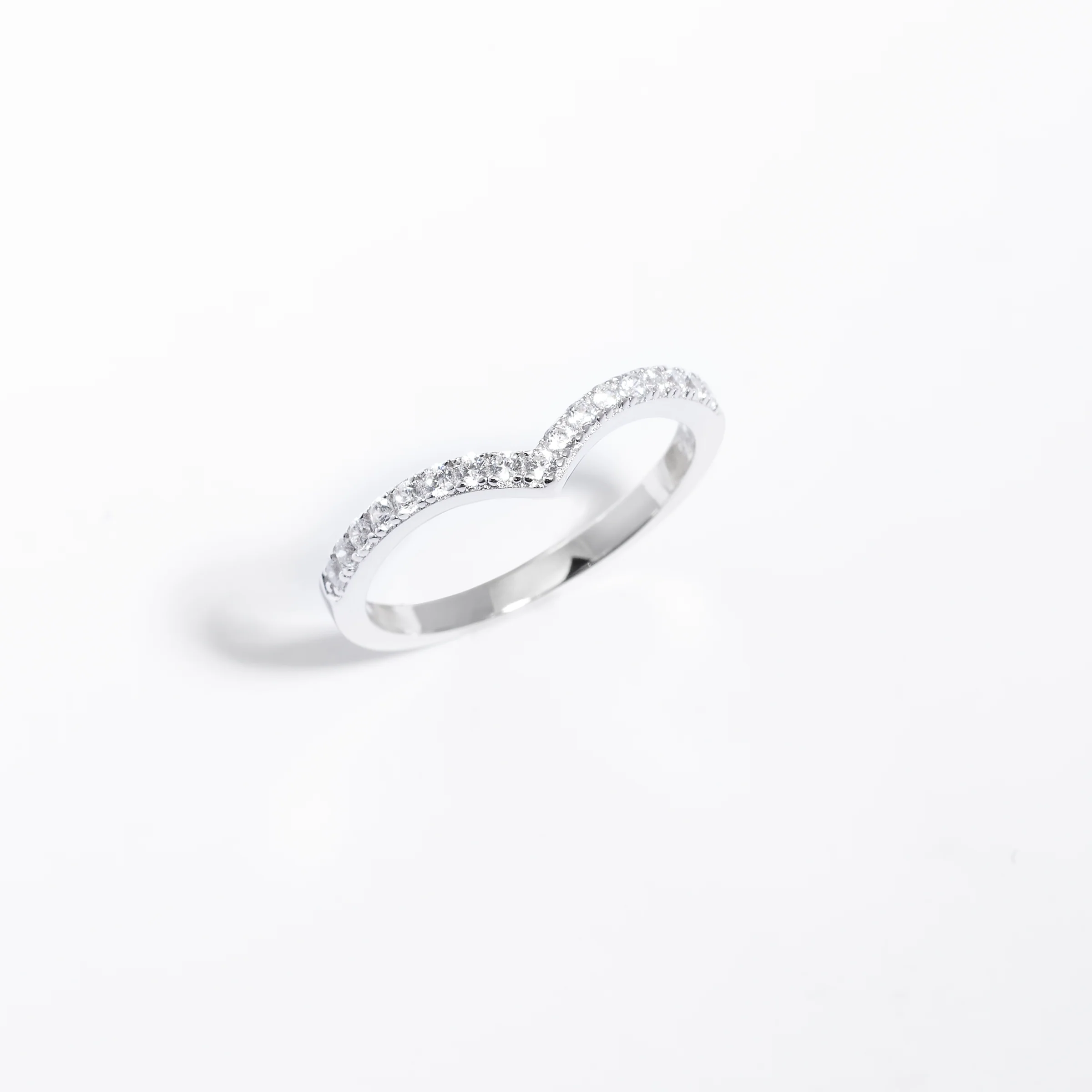 Sterling Silver Zirconia V Contour Band Ring - Image 2